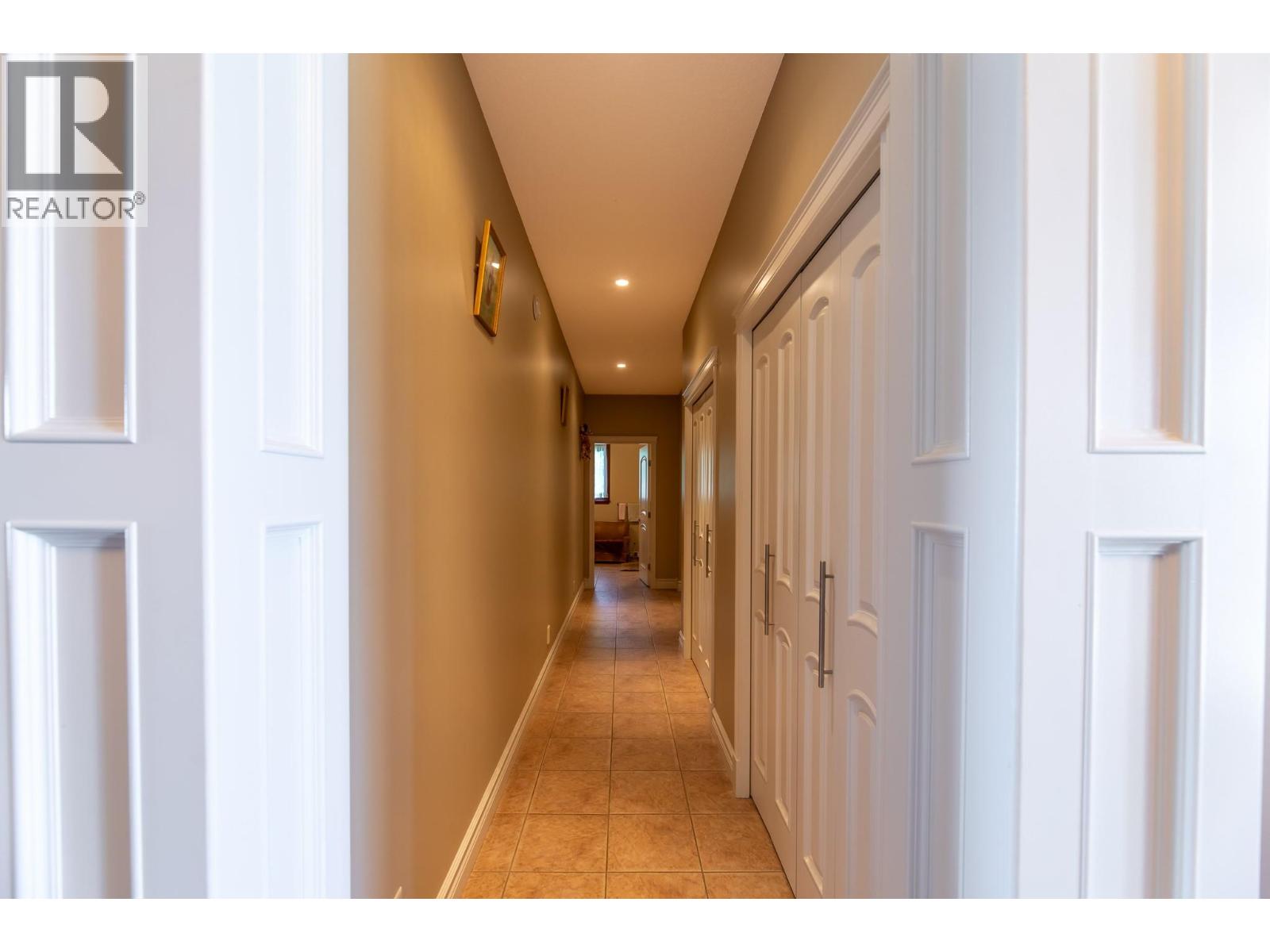 2350 Landry Crescent - 30
