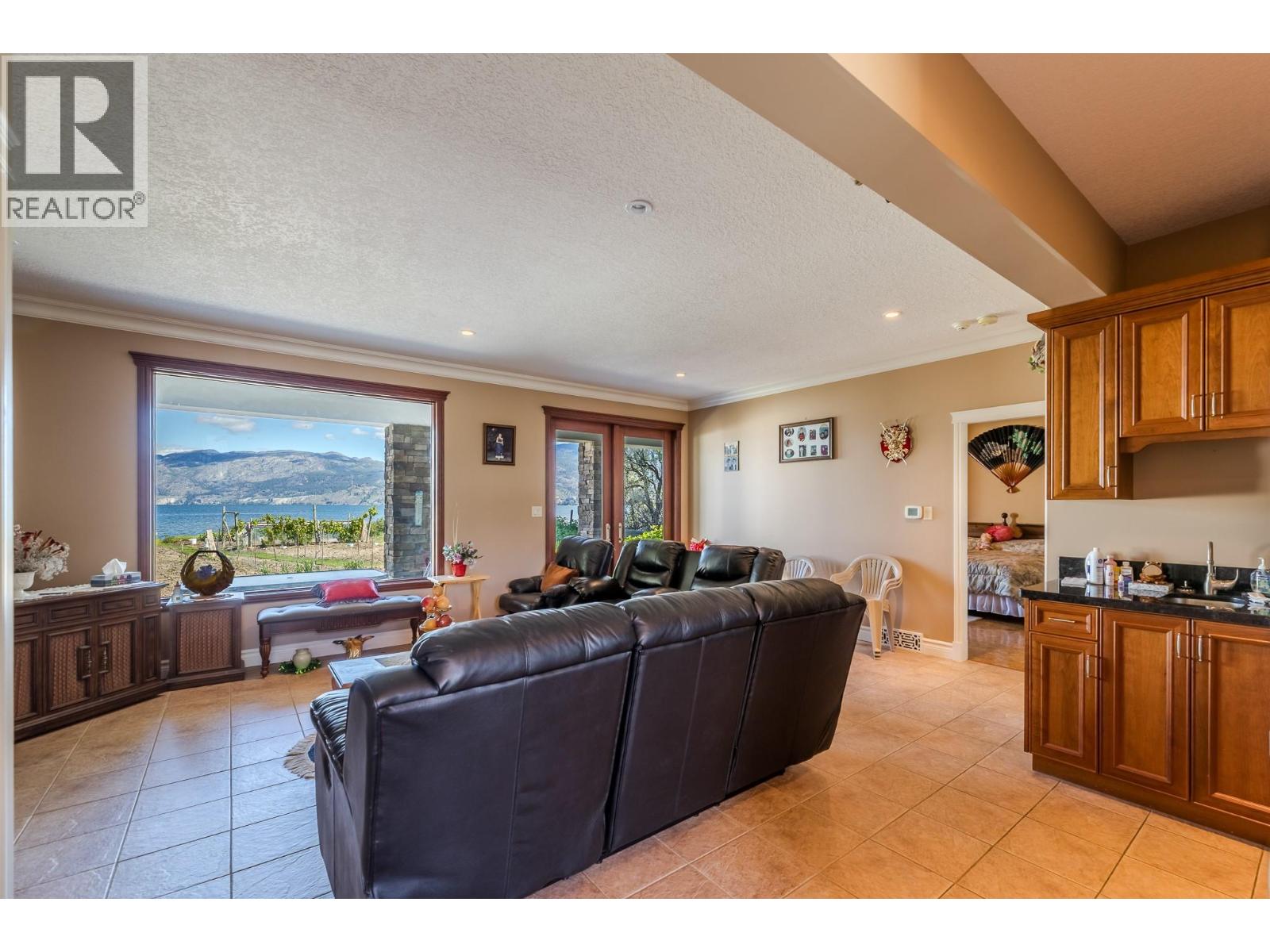 2350 Landry Crescent - 25