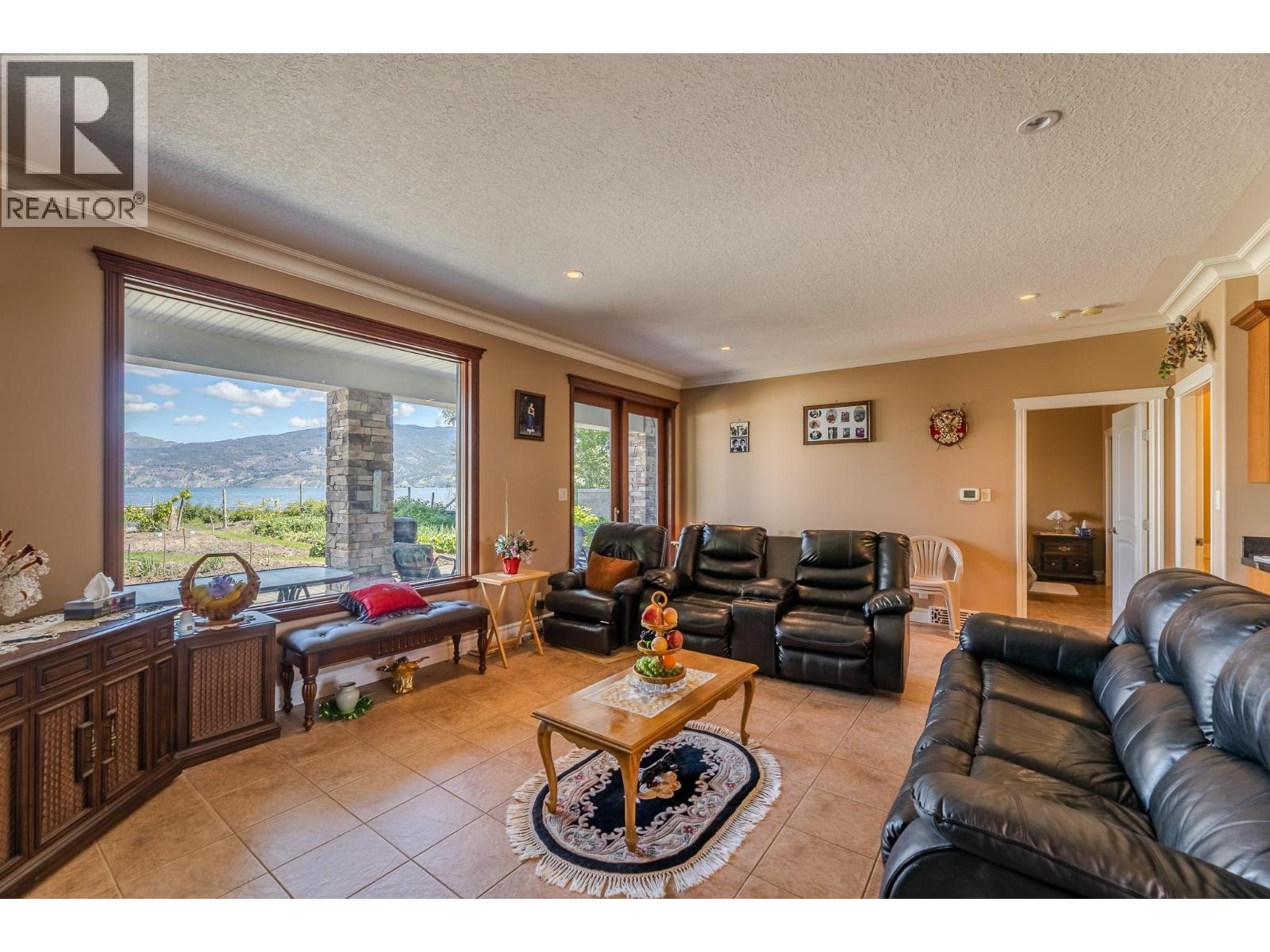 2350 Landry Crescent - 27