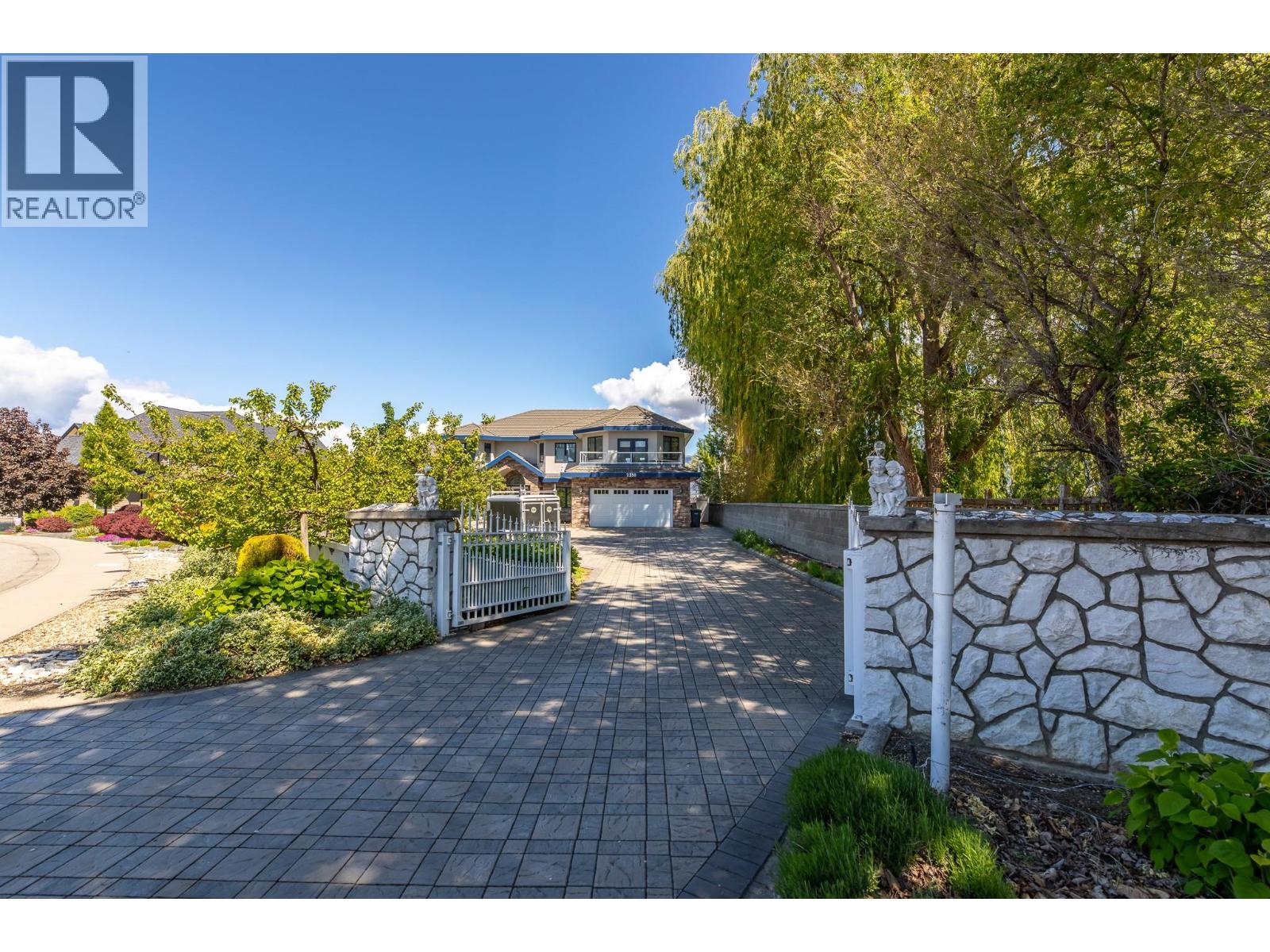 2350 Landry Crescent - 45