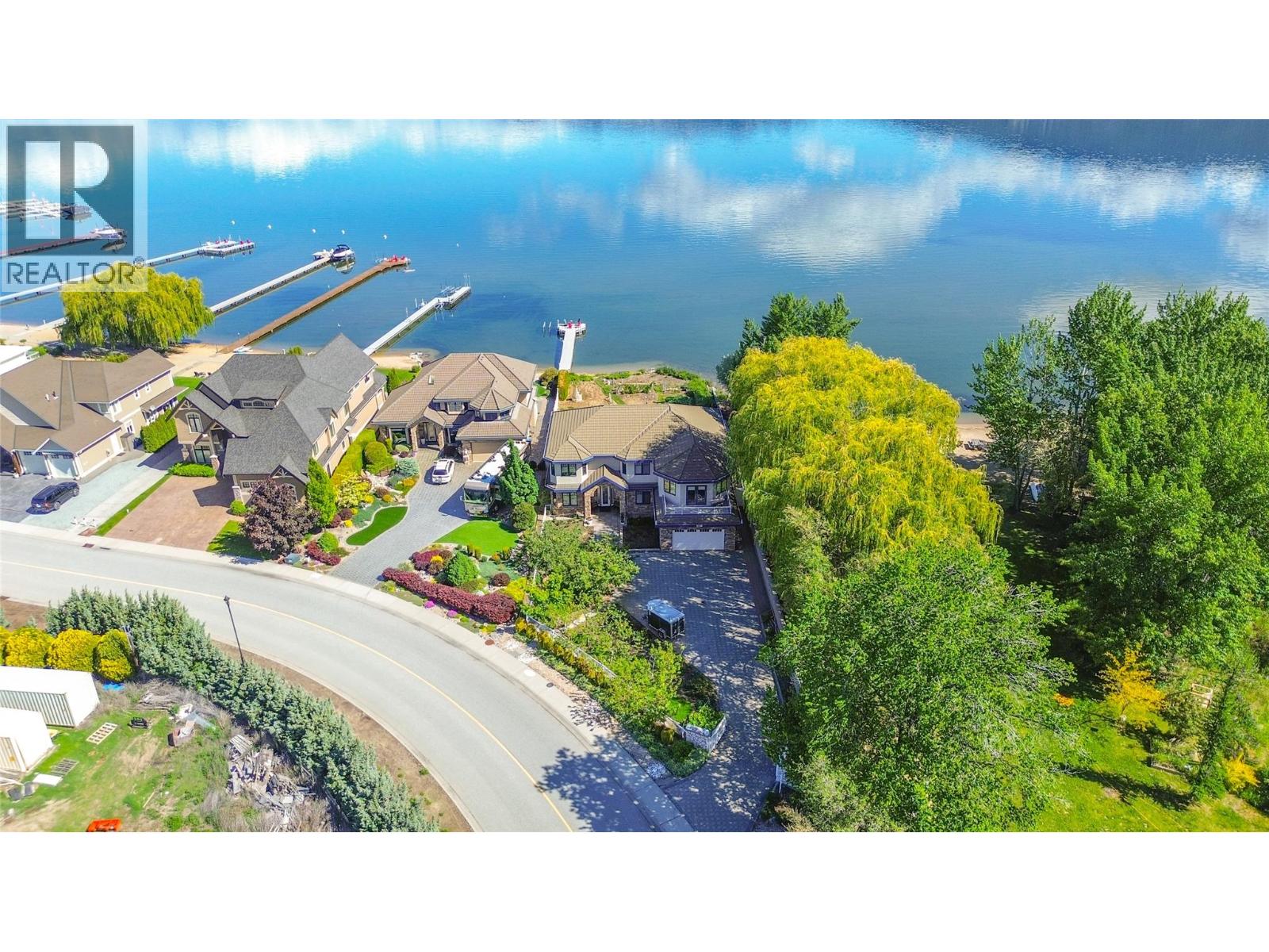 2350 Landry Crescent - 40