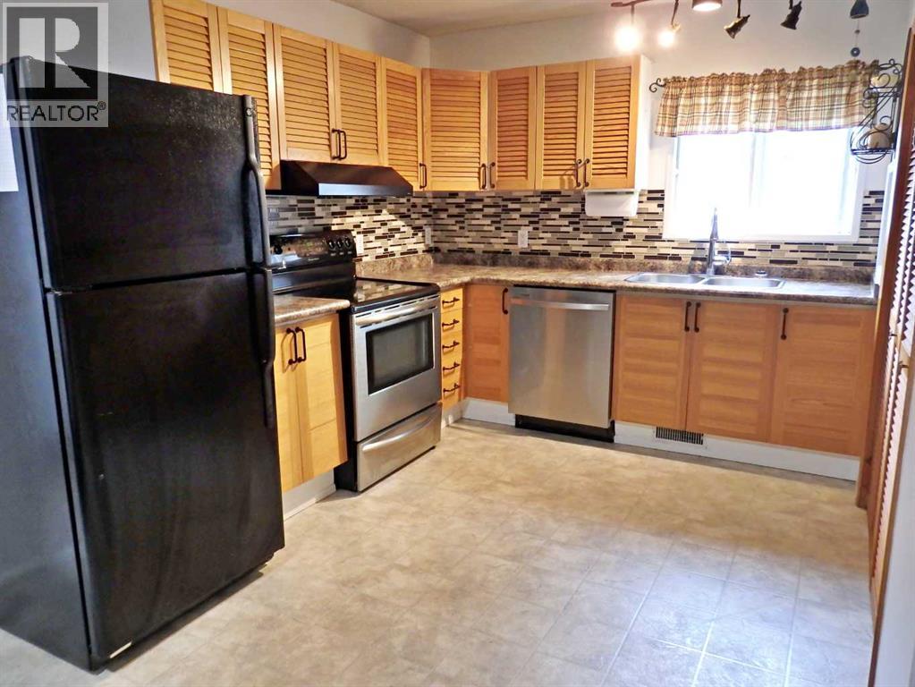 4813 48A Street — photo 11