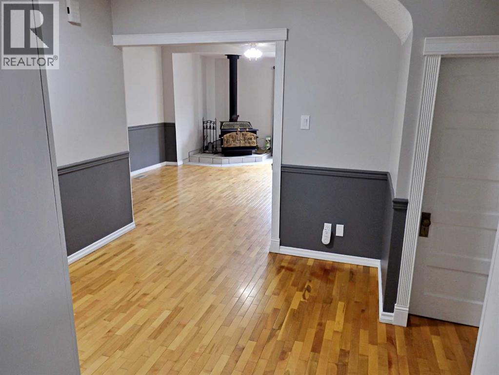 4813 48A Street — photo 15