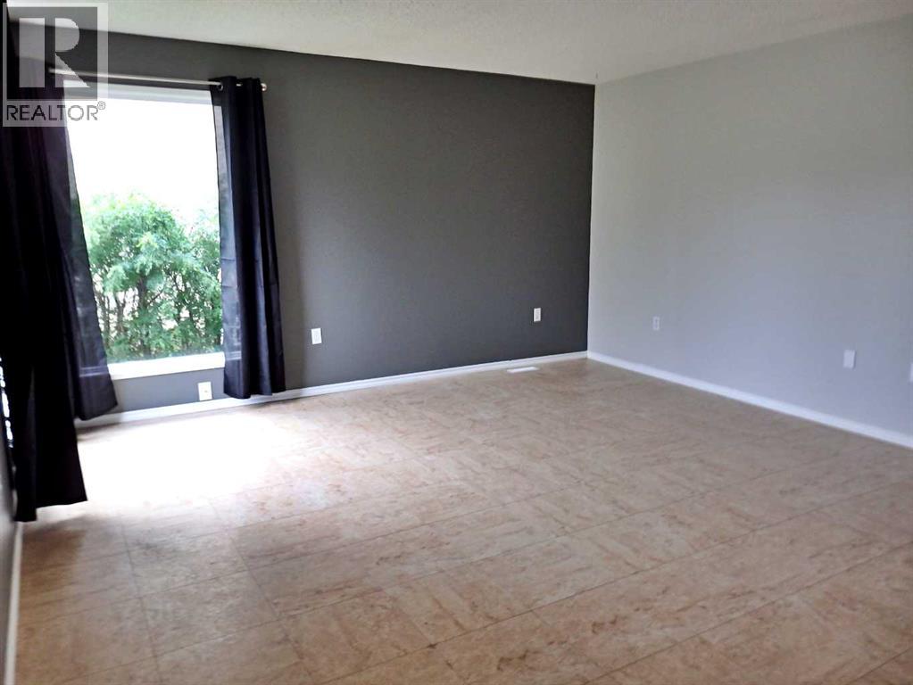 4813 48A Street — photo 24