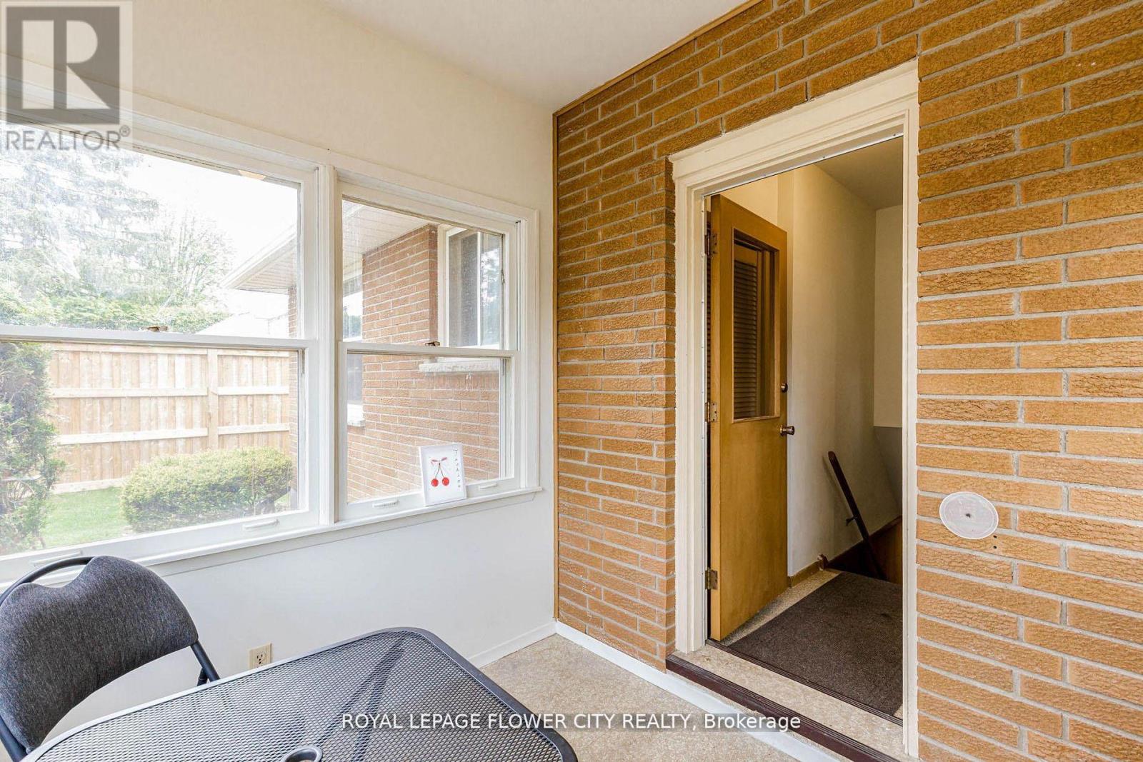 15 CUMBERLAND CRESCENT - 12