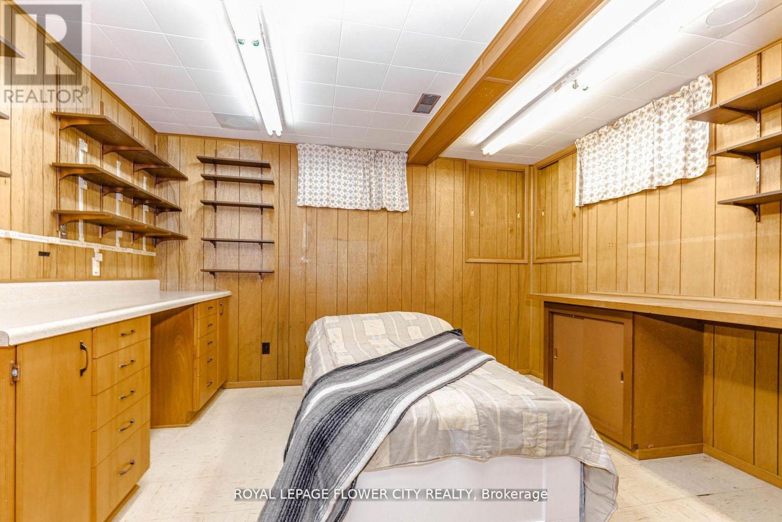 15 CUMBERLAND CRESCENT - 15
