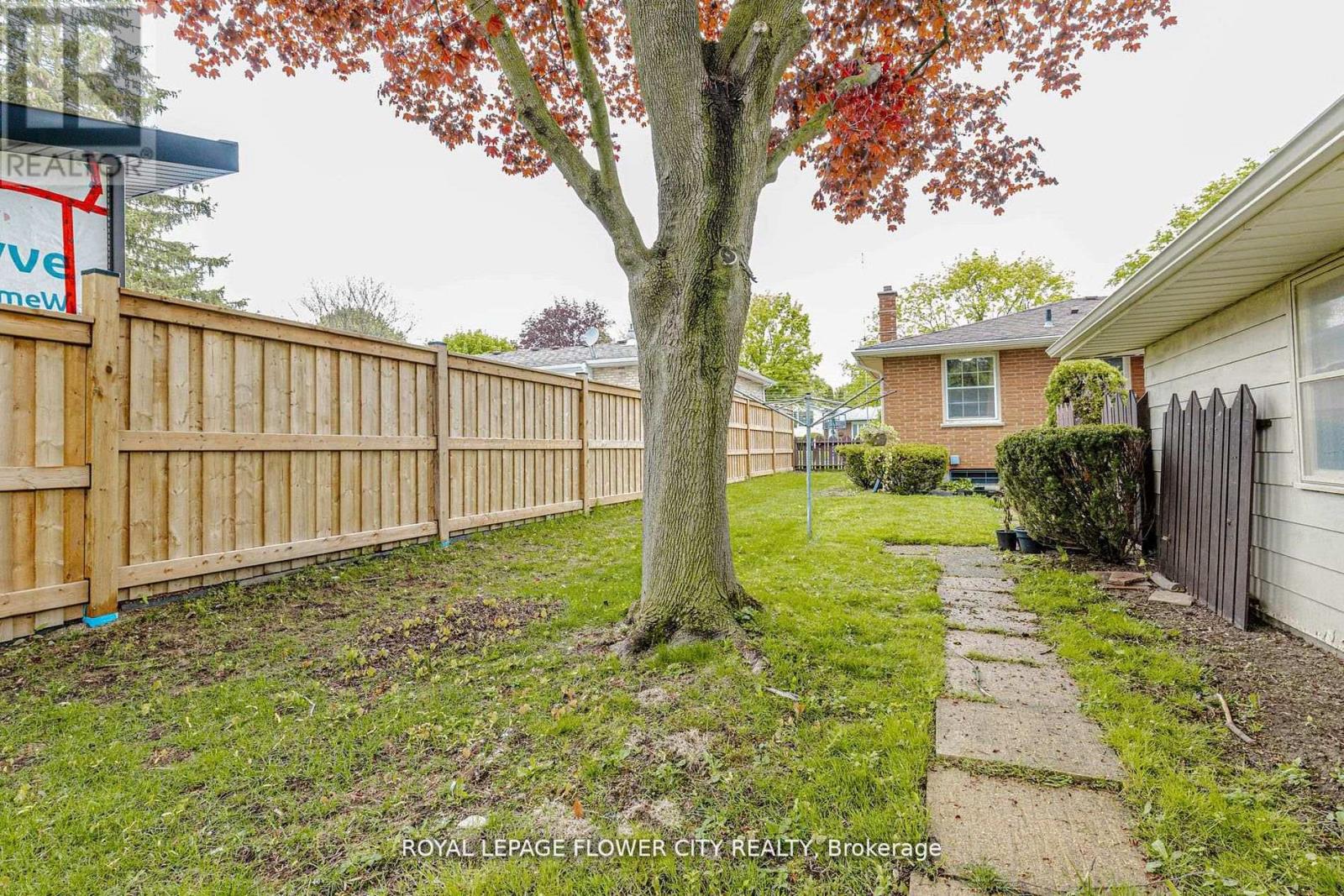 15 CUMBERLAND CRESCENT - 22