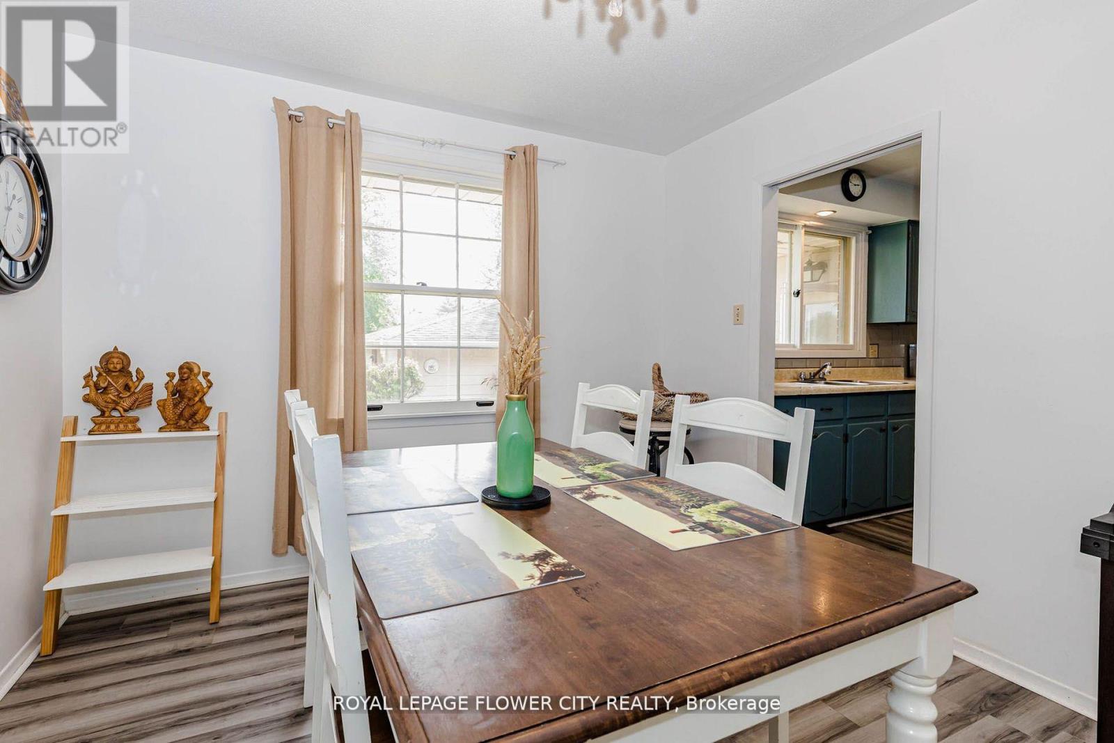 15 CUMBERLAND CRESCENT - 35