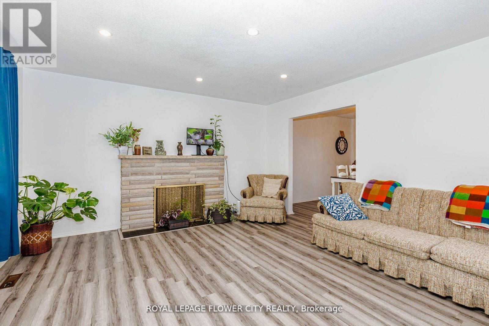 15 CUMBERLAND CRESCENT - 4
