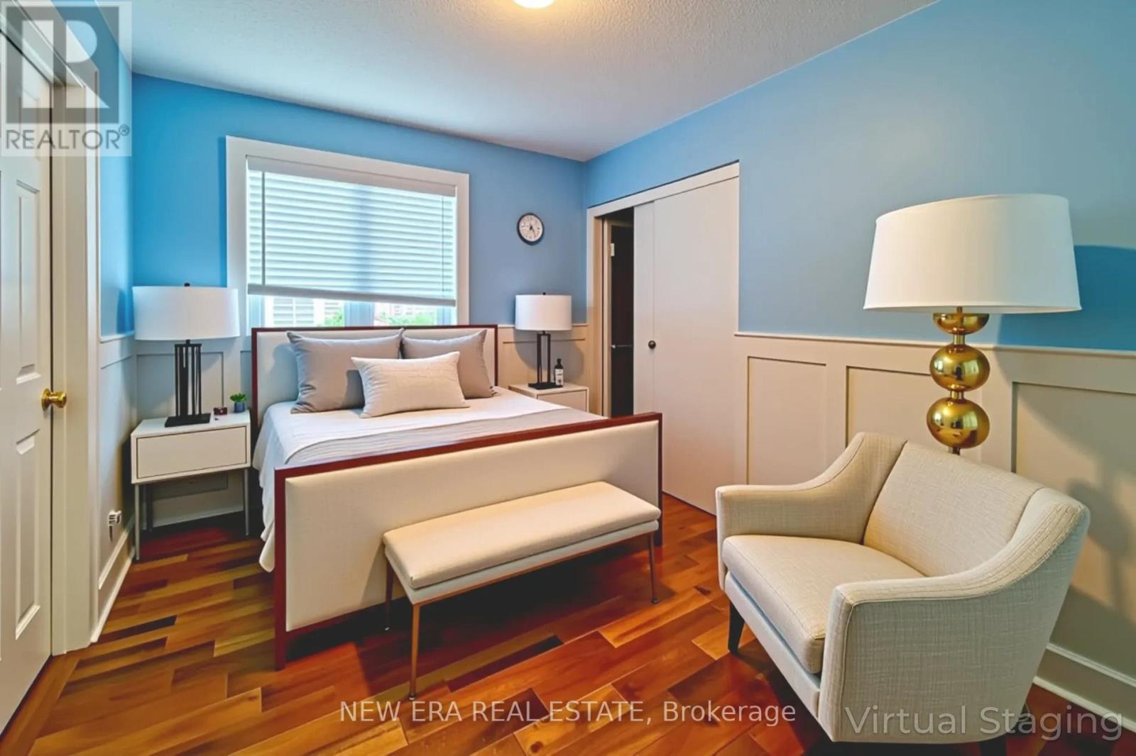128 MONTREAL CIRCLE - 36