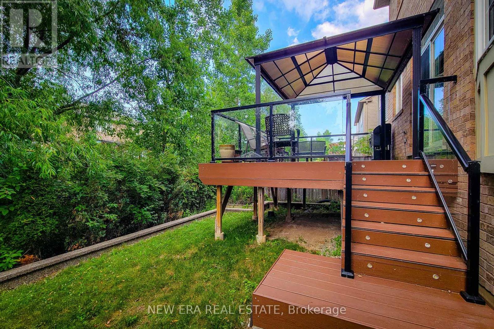 128 MONTREAL CIRCLE - 5