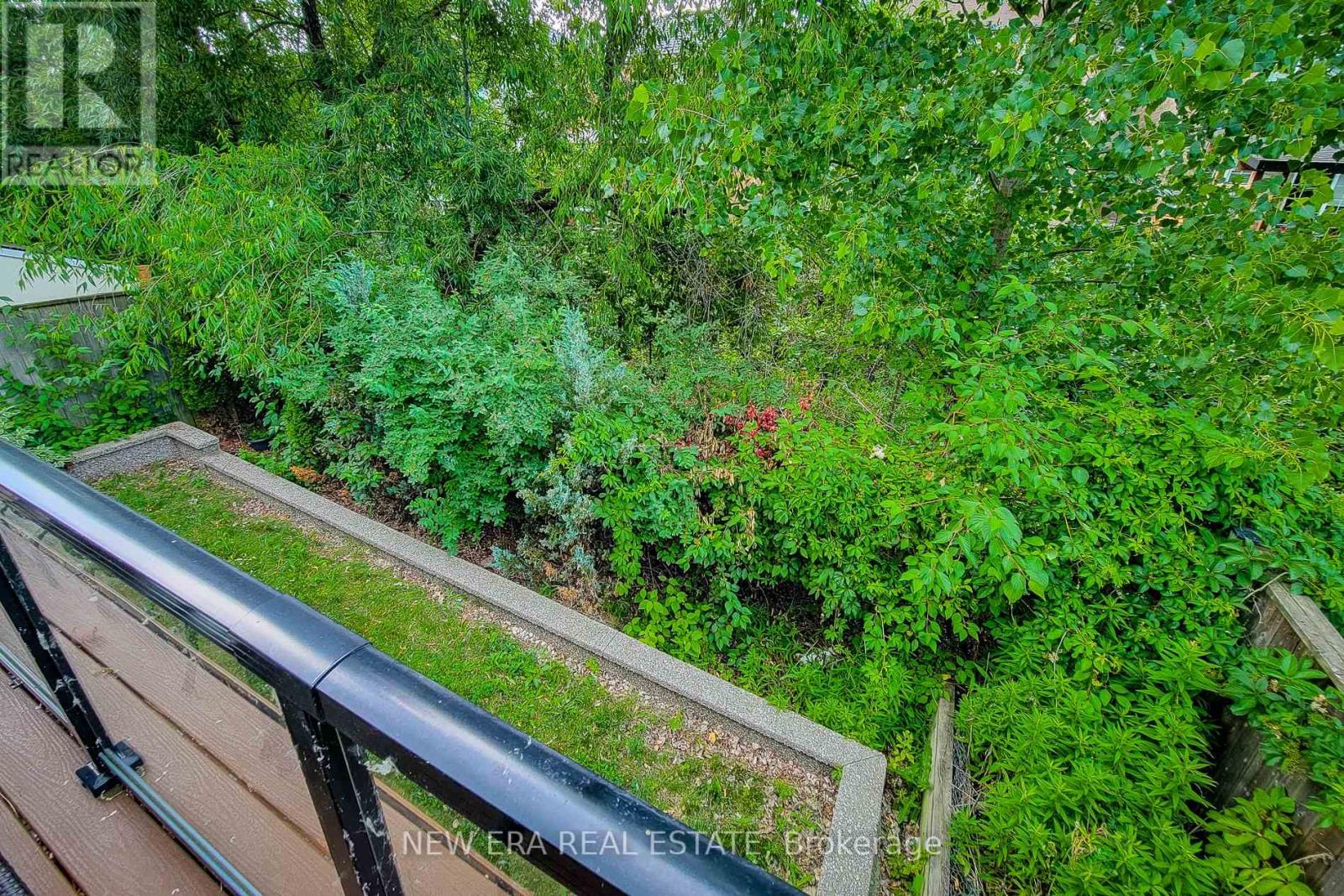 128 MONTREAL CIRCLE - 8
