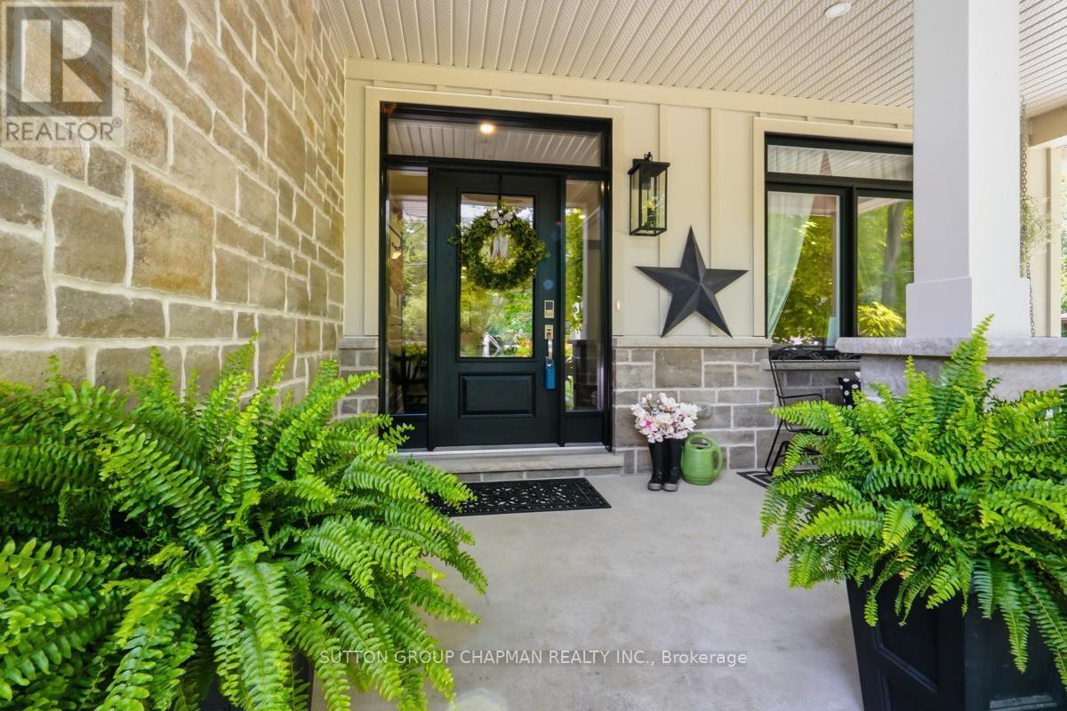 830 RIVERSIDE DRIVE - Image 4