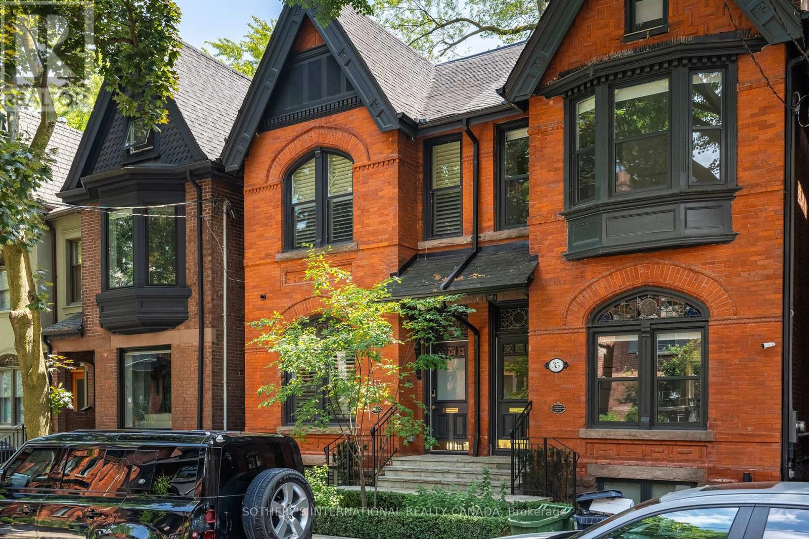 33 TRANBY AVENUE - 2