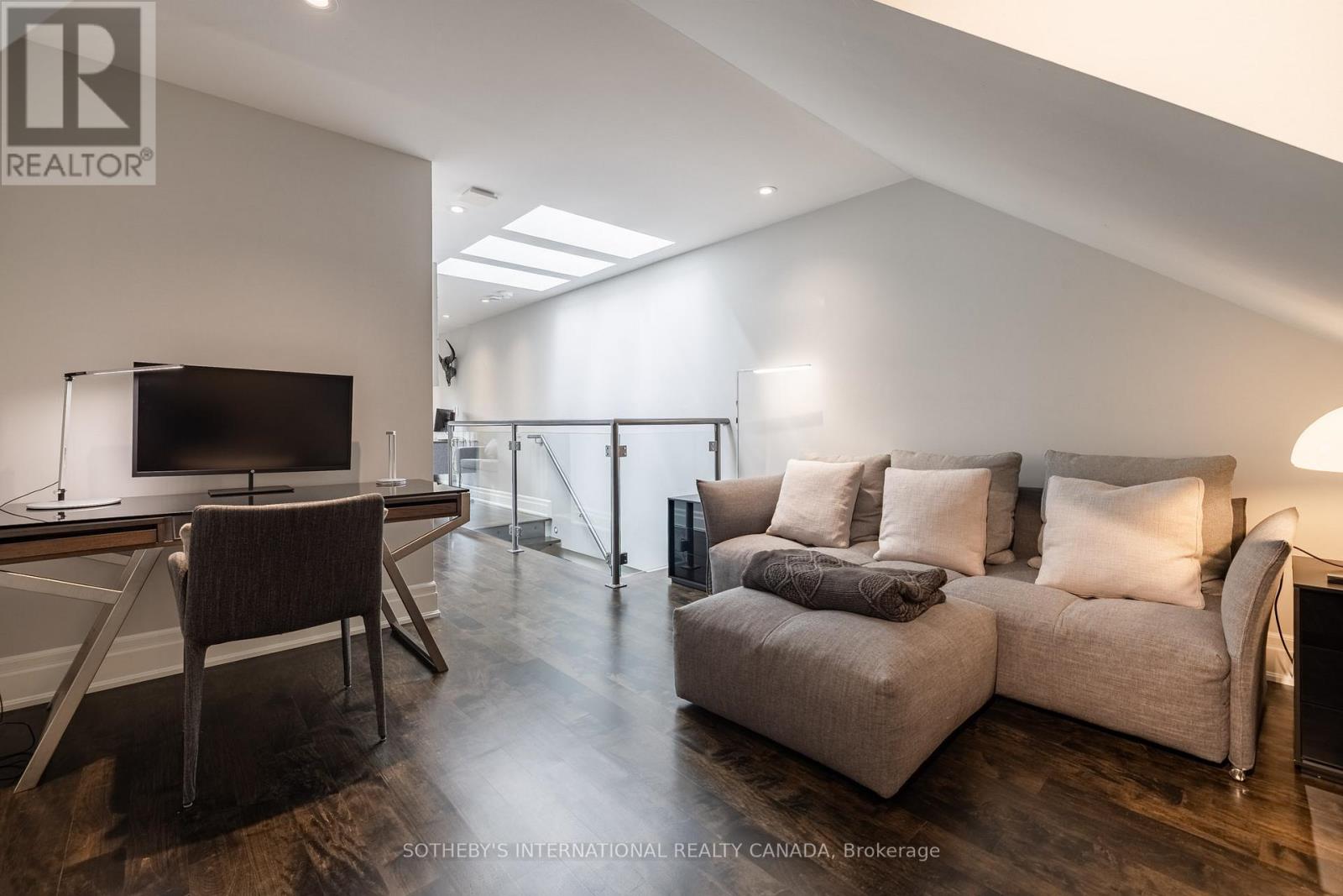 33 TRANBY AVENUE - 22