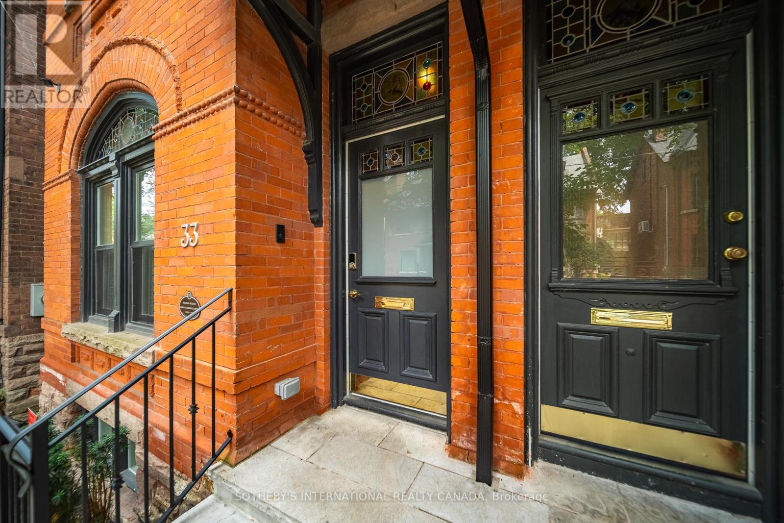 33 TRANBY AVENUE - 4