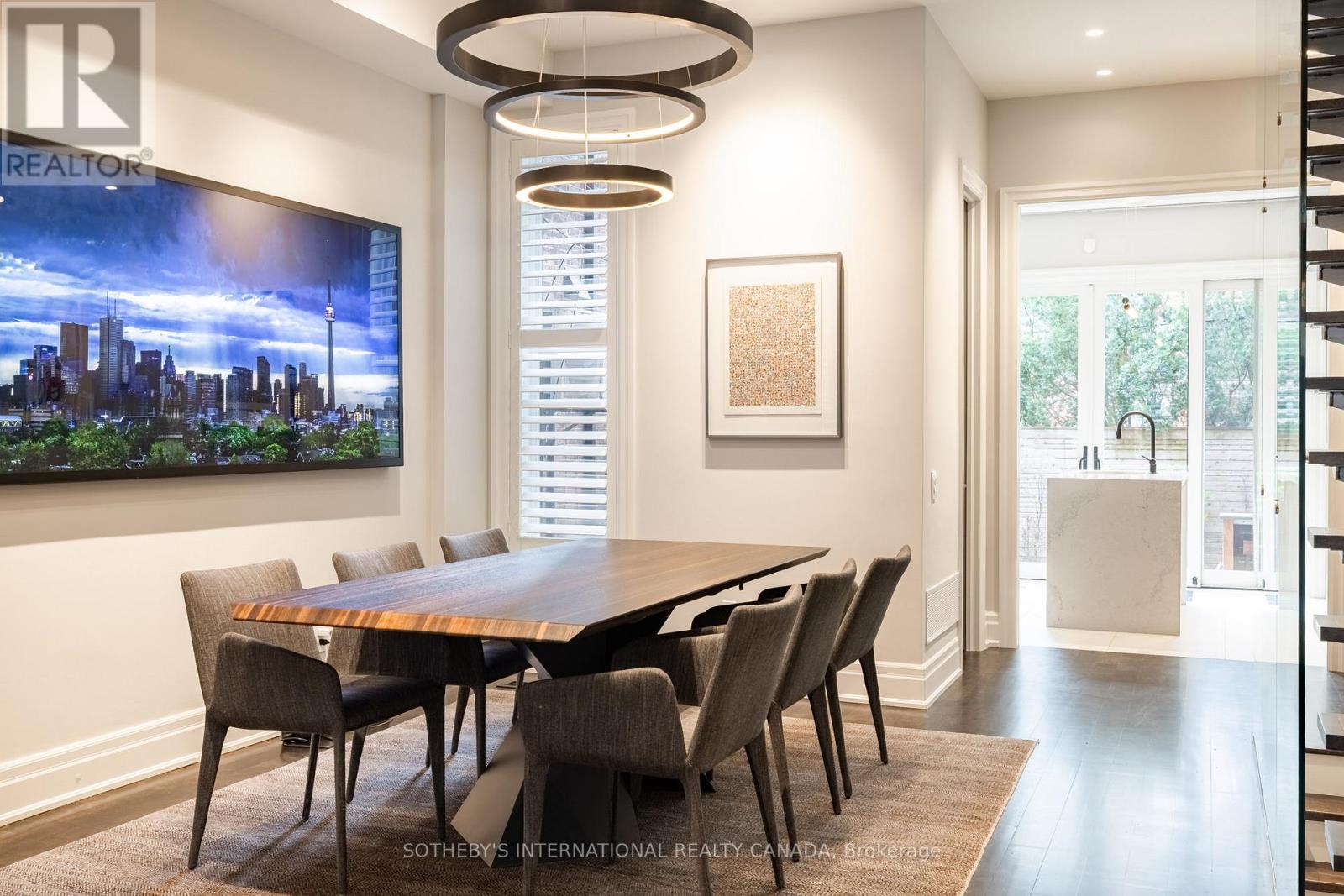 33 TRANBY AVENUE - 9