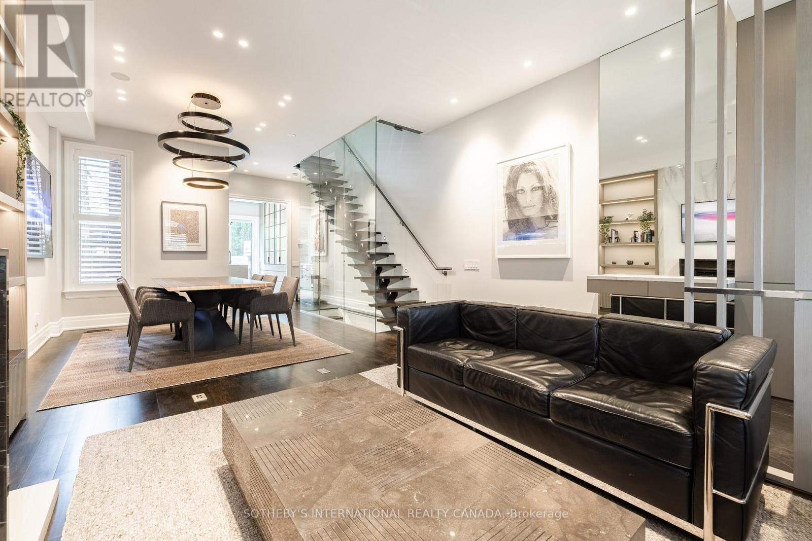 33 TRANBY AVENUE - 6