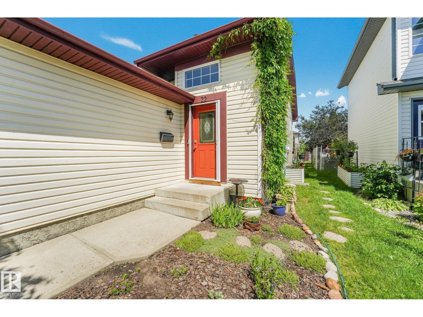 22 LANDSDOWNE DR - 2