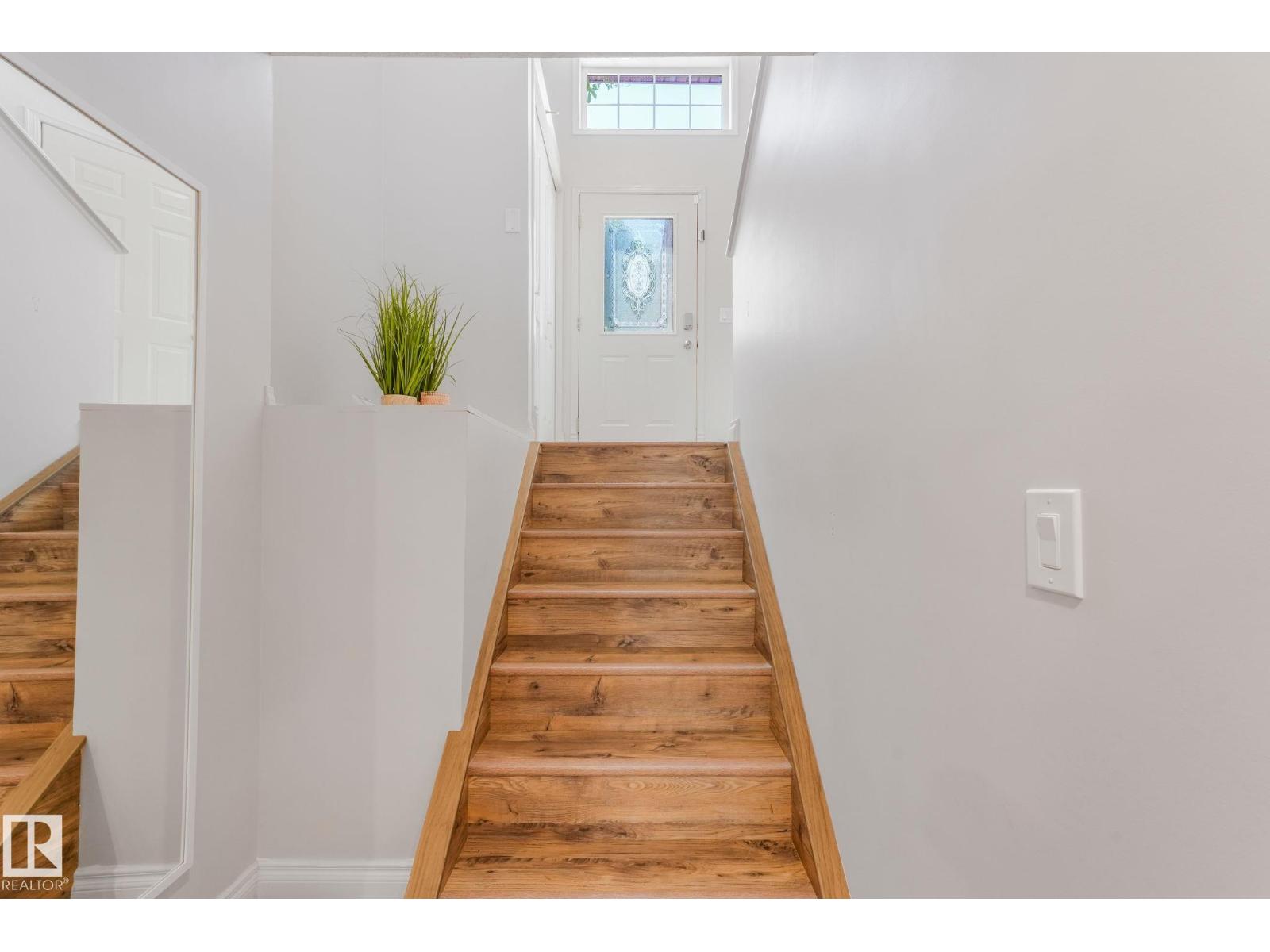 22 LANDSDOWNE DR - 25