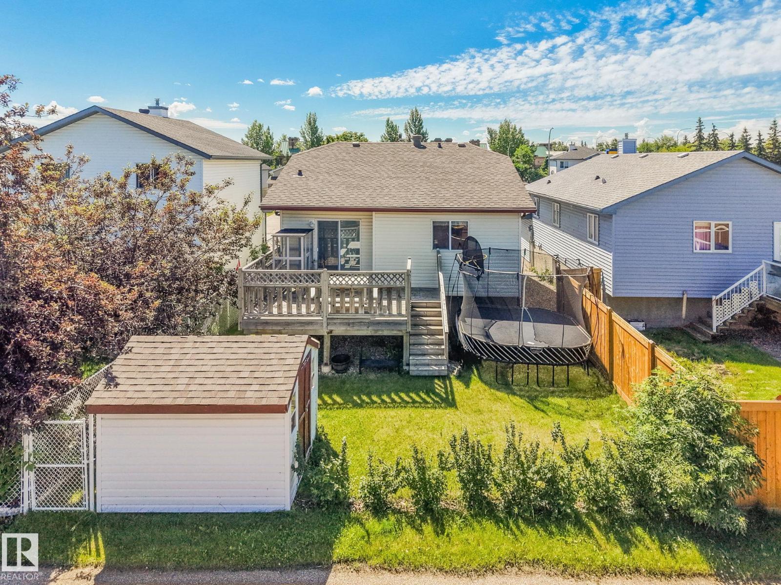 22 LANDSDOWNE DR - 37