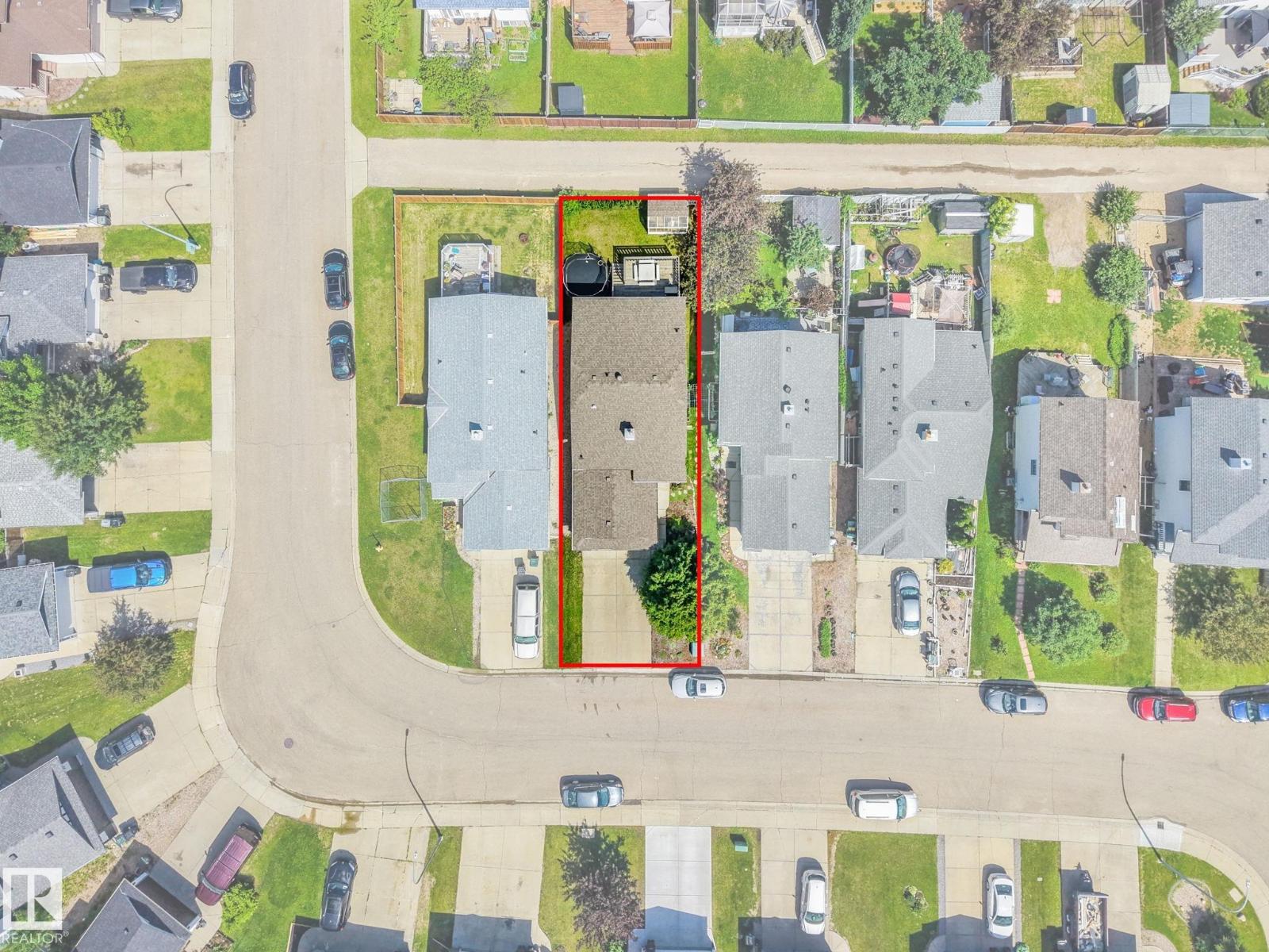 22 LANDSDOWNE DR - 38
