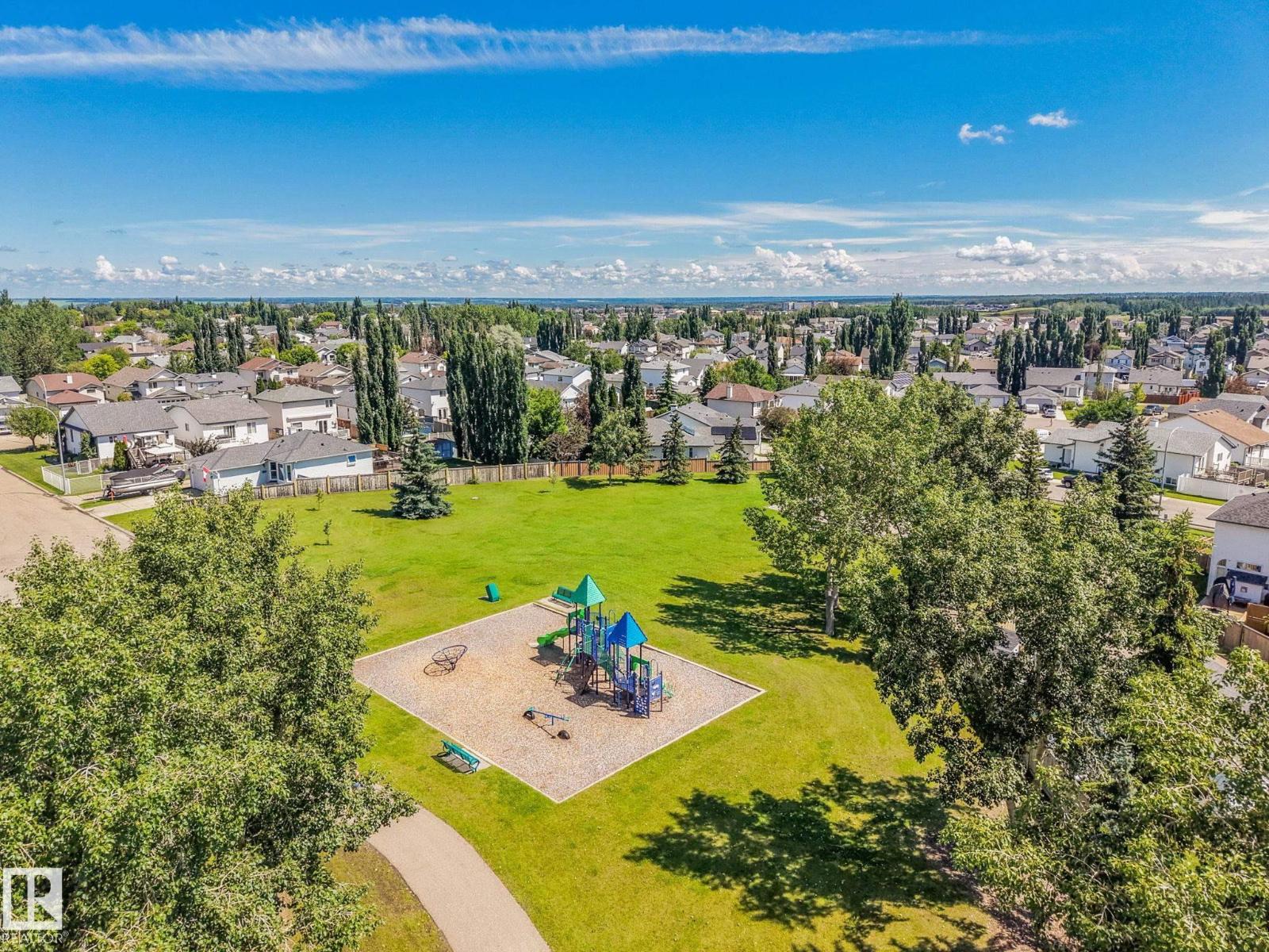 22 LANDSDOWNE DR - 39