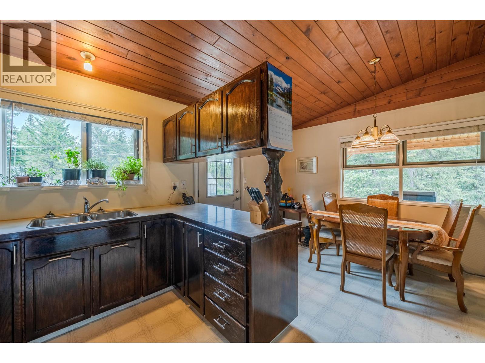 6784 BARNETT ROAD - 11