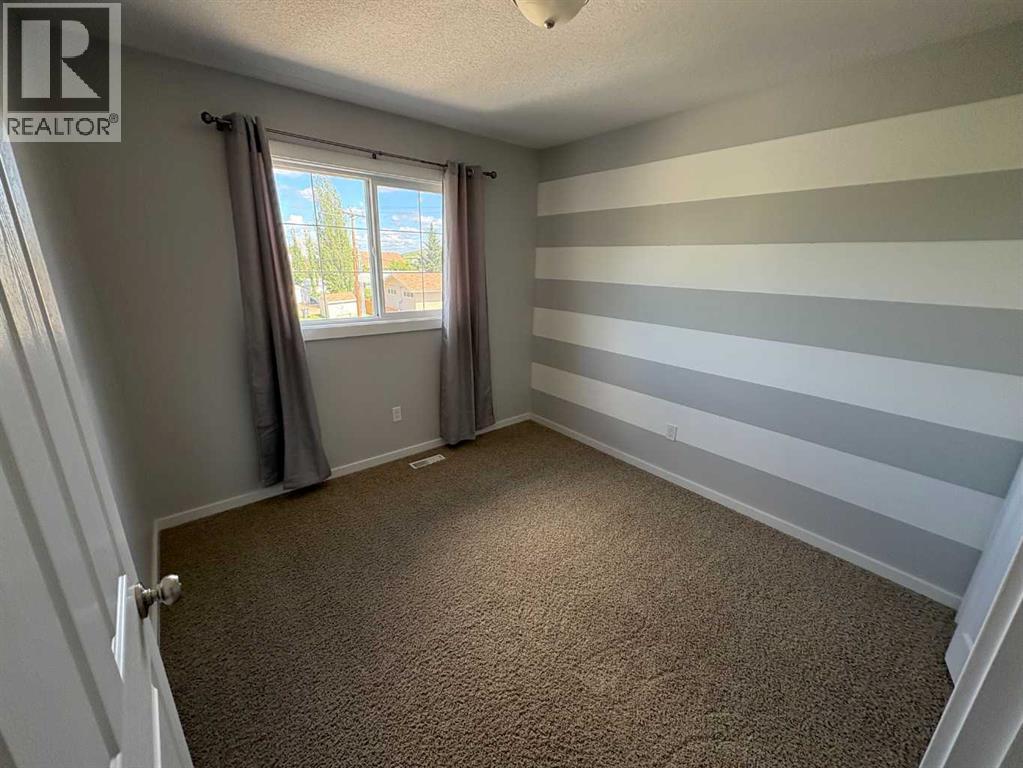 8905 107 Avenue - 15