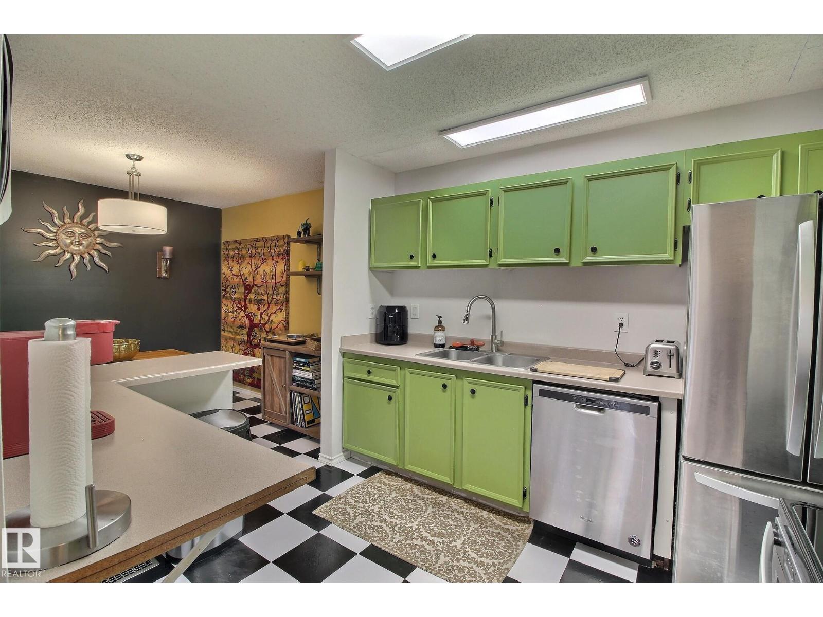 #30 14620 26 ST NW - 10