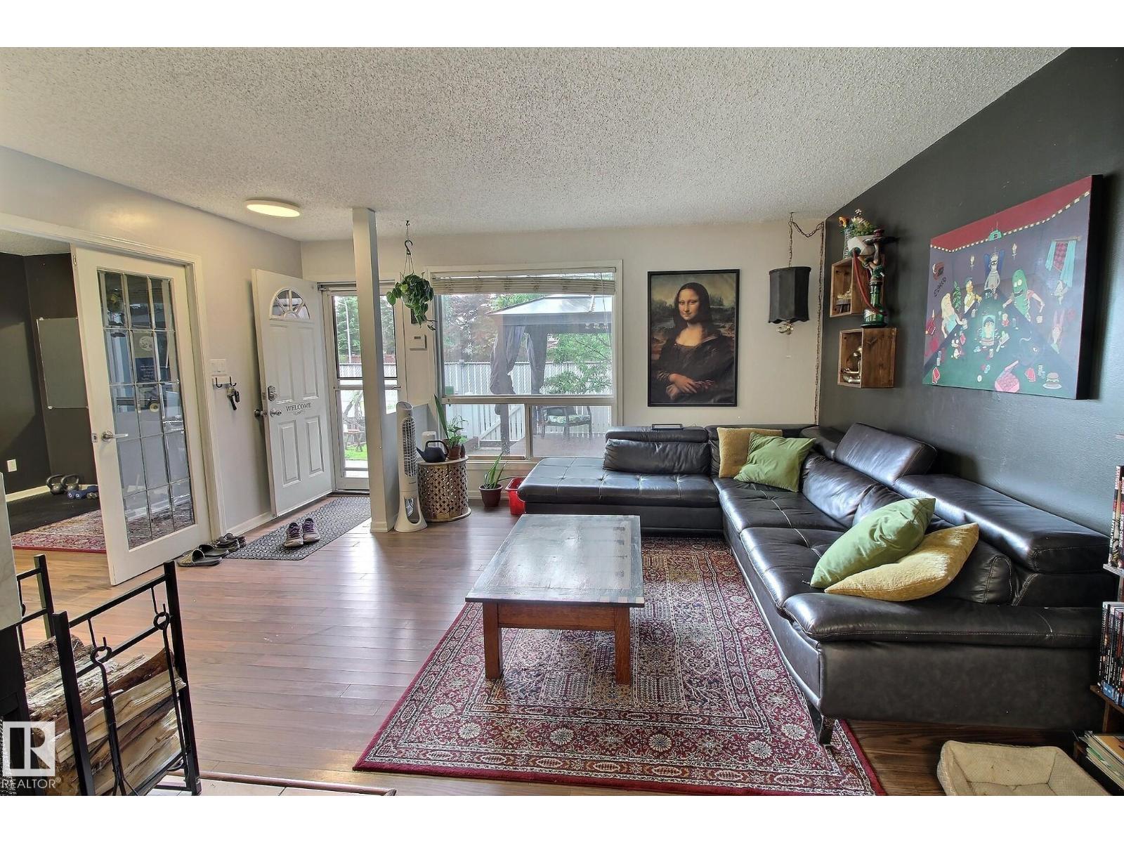 #30 14620 26 ST NW - 4
