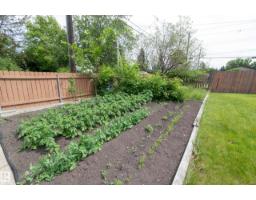 8316 73 Av Nw, Edmonton, AB T6C0E2 Photo 15