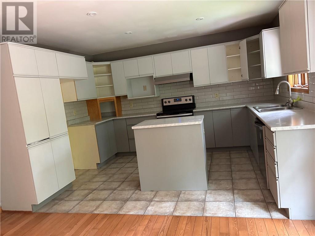 4434 Leger - Image 7
