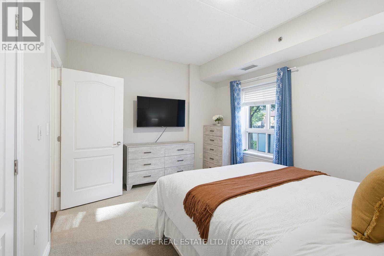 #103 1419 COSTIGAN ROAD - 15