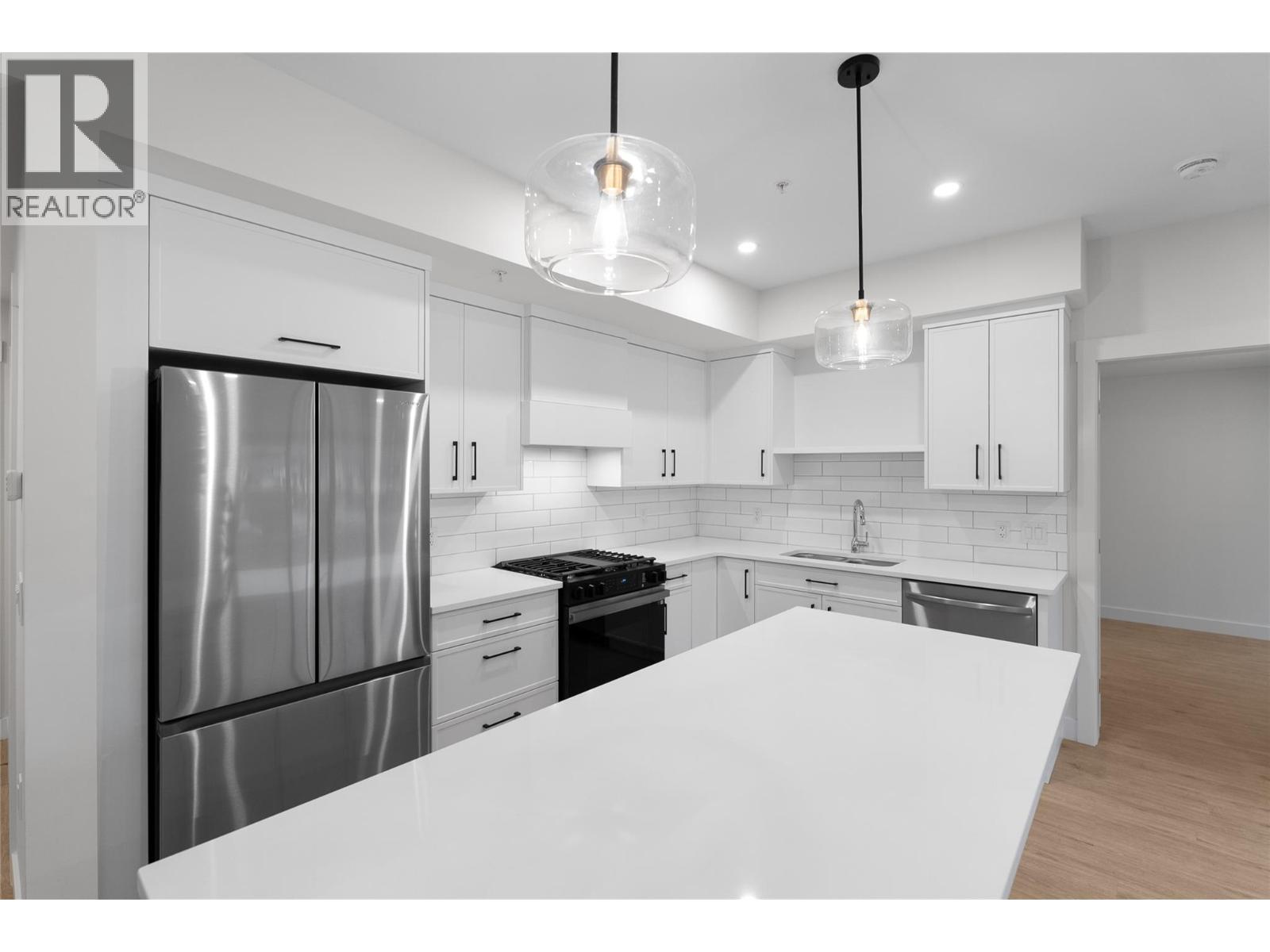 #106 1844 Qu'Appelle Boulevard - 8
