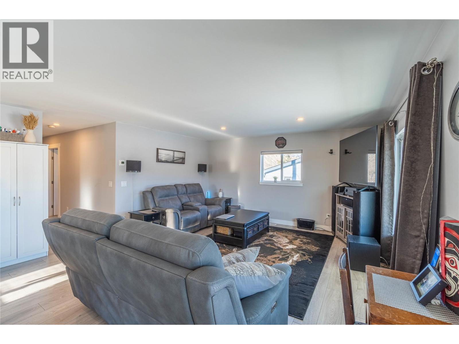 4953 RIVER Road - 14