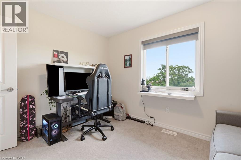 67 PINOT Crescent - 25