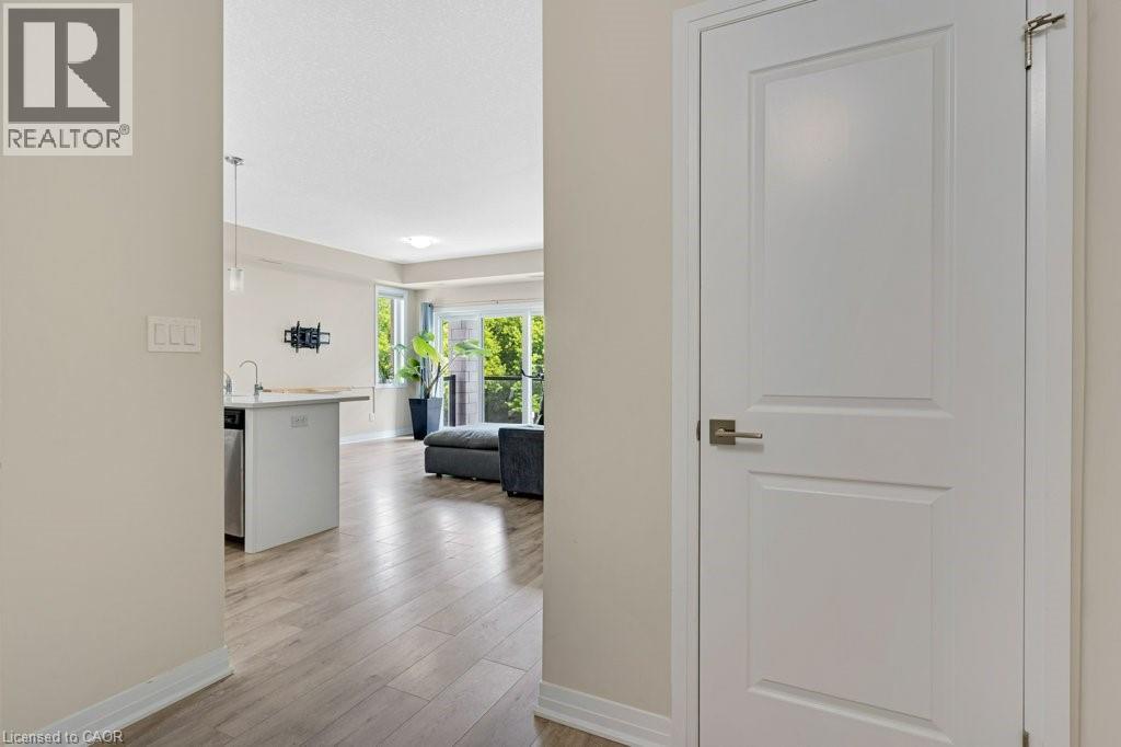 #68 25 ISHERWOOD Avenue - 5