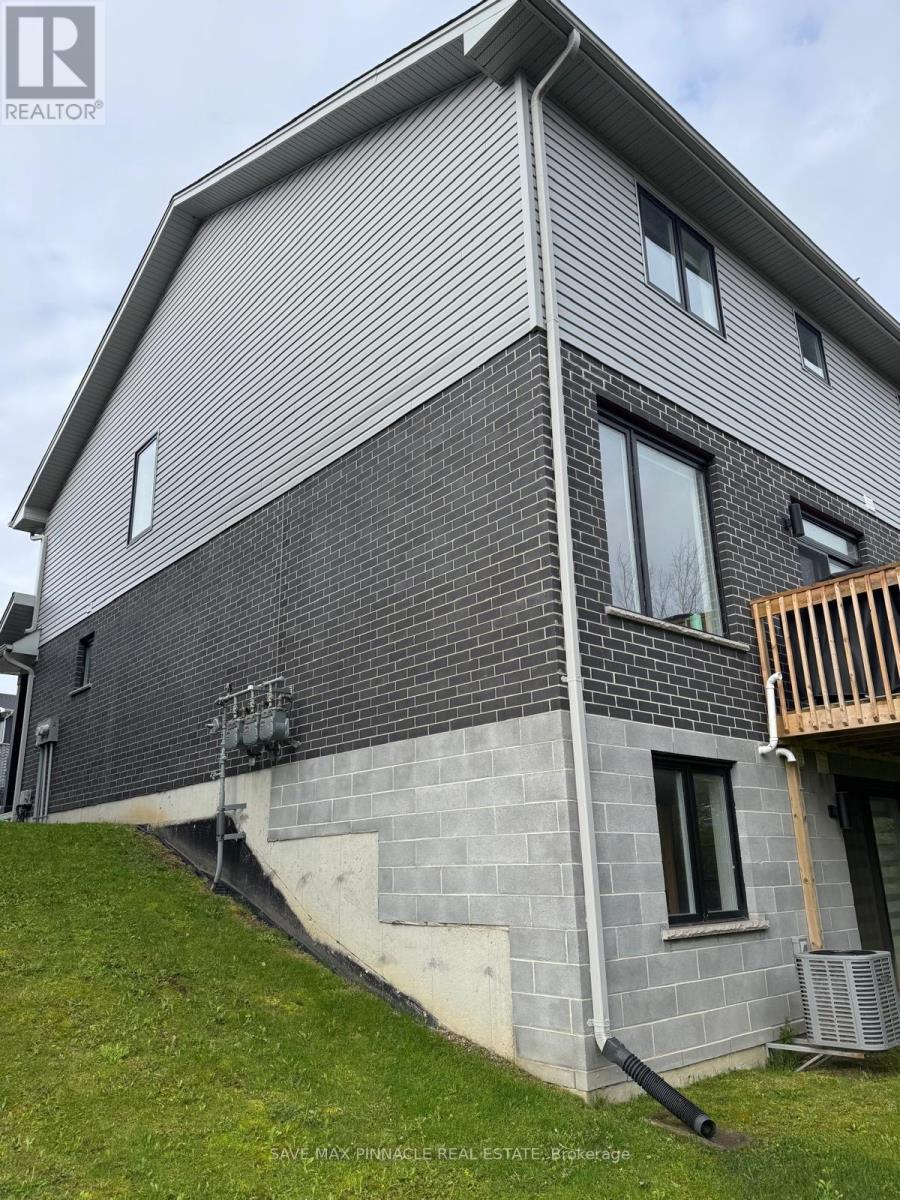 #140 177 EDGEVALLEY ROAD - 23