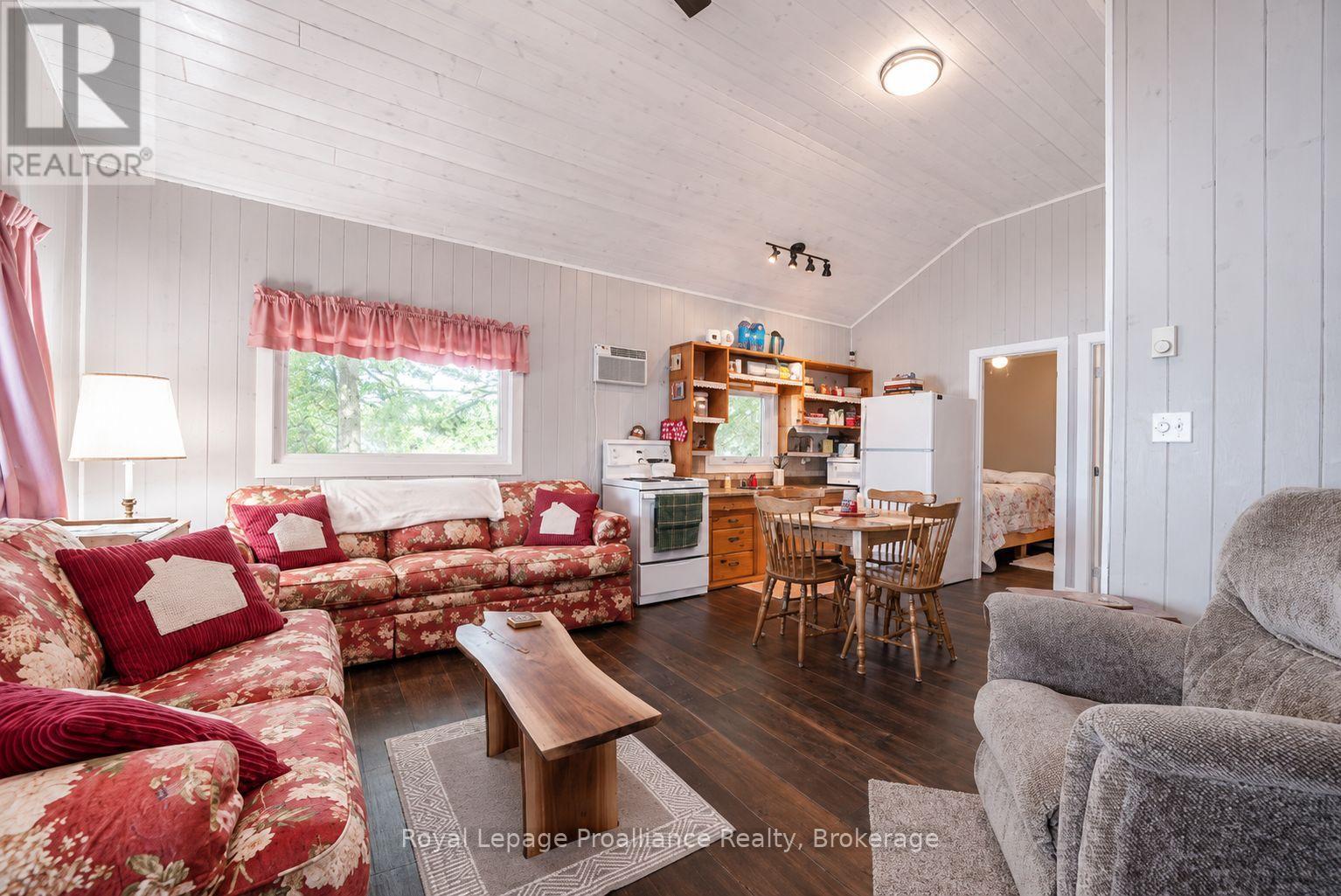 1117B TWIN PINE LANE - 12