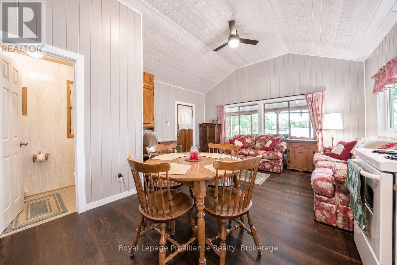 1117B TWIN PINE LANE - 19