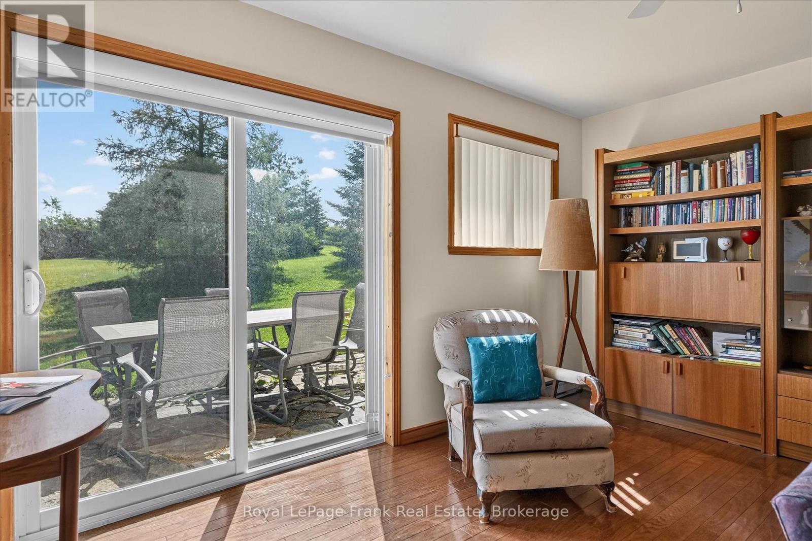 35 GRANDVIEW DRIVE - 12