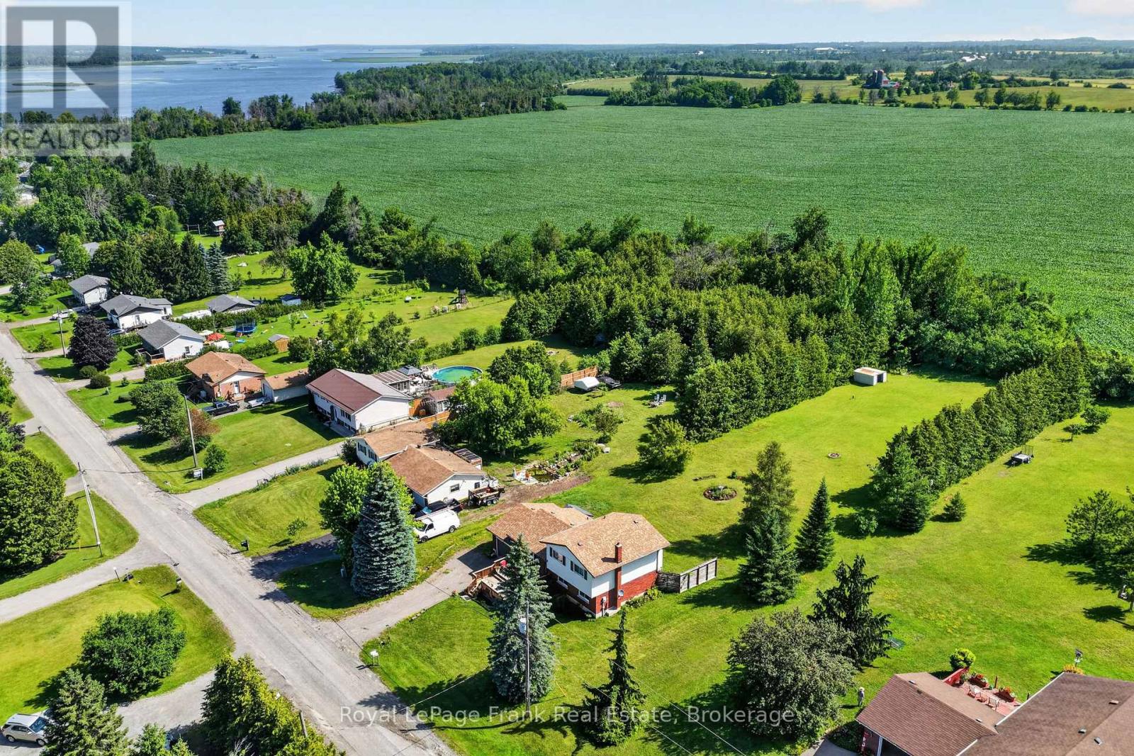 35 GRANDVIEW DRIVE - 26