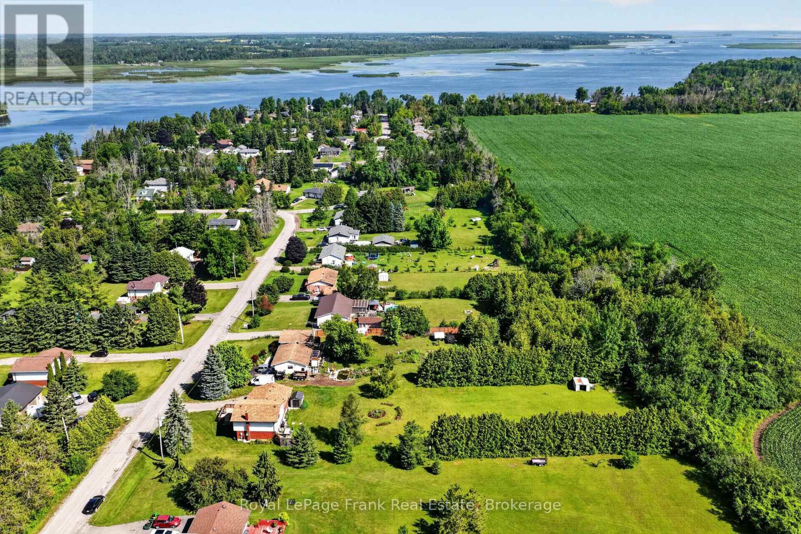 35 GRANDVIEW DRIVE - 27
