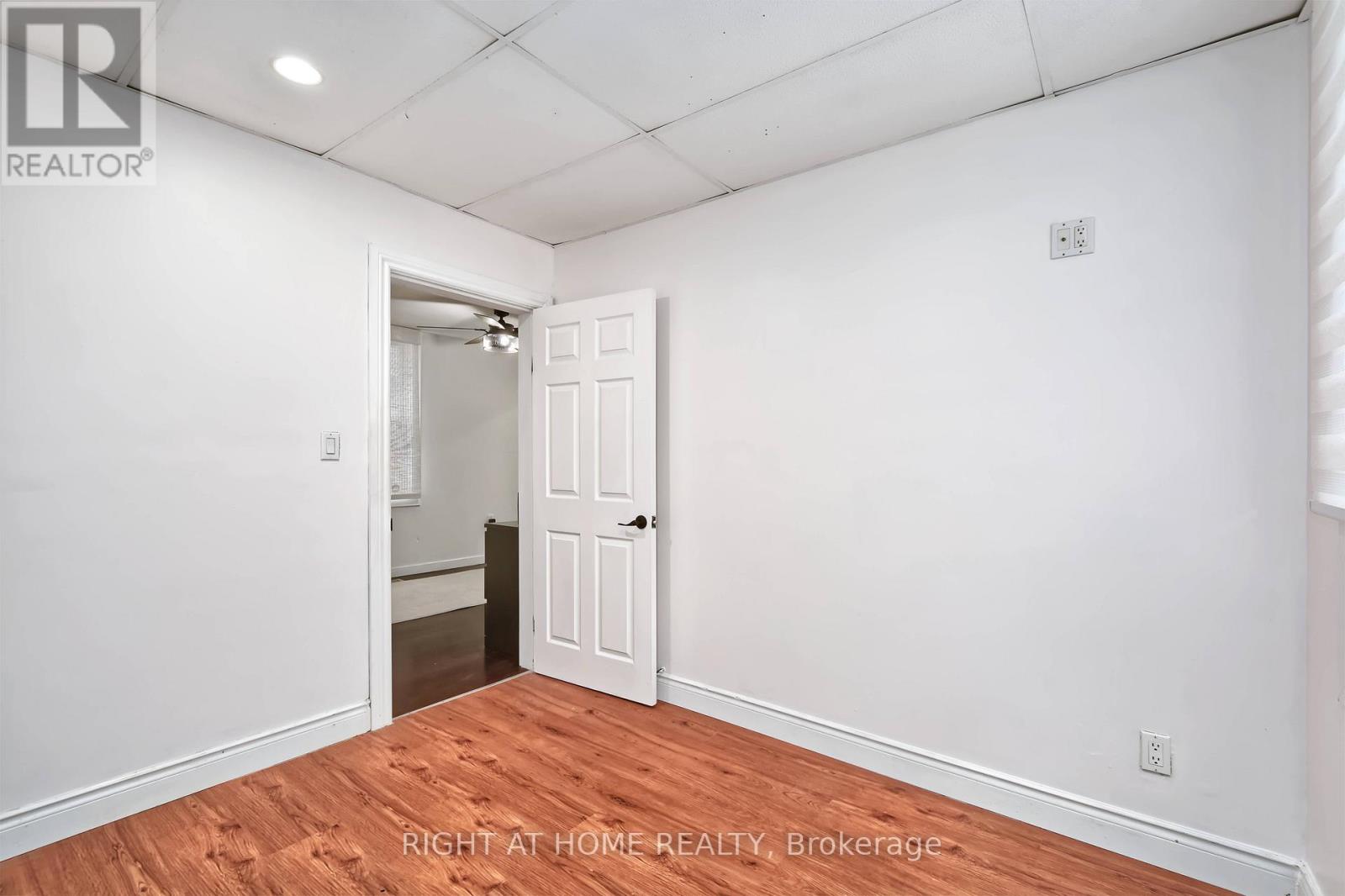 10 PEGLER STREET - 11