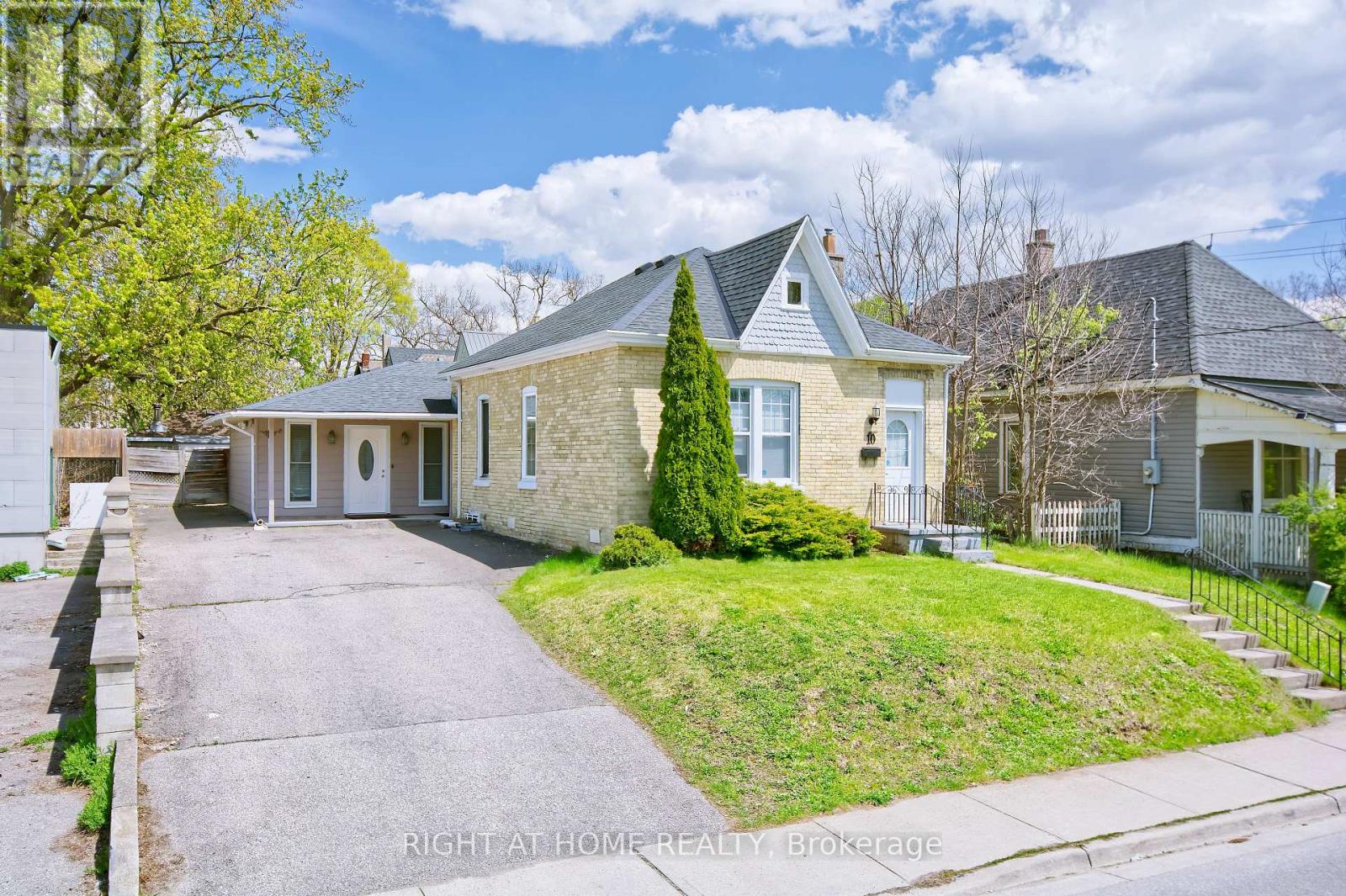 10 PEGLER STREET - 3