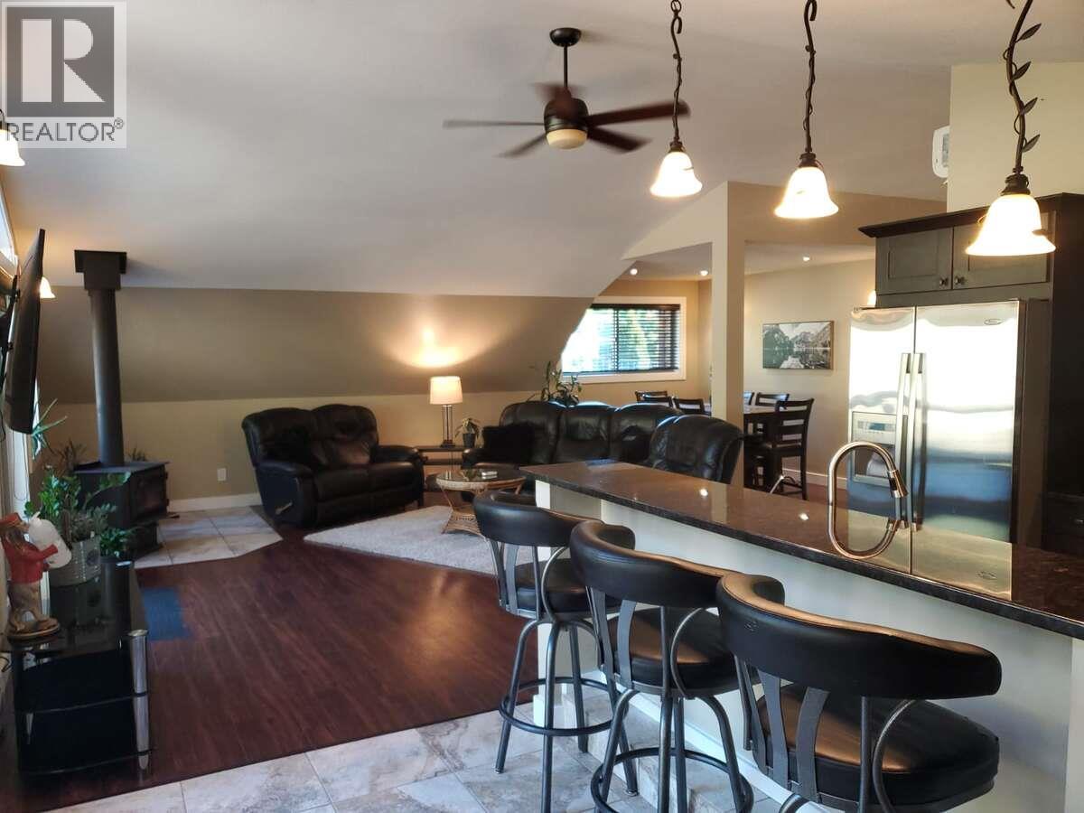 9200 Shale Avenue - 5
