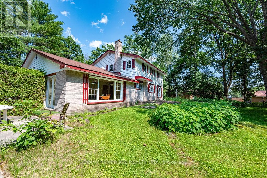 775 PINEGROVE CRESCENT - 21