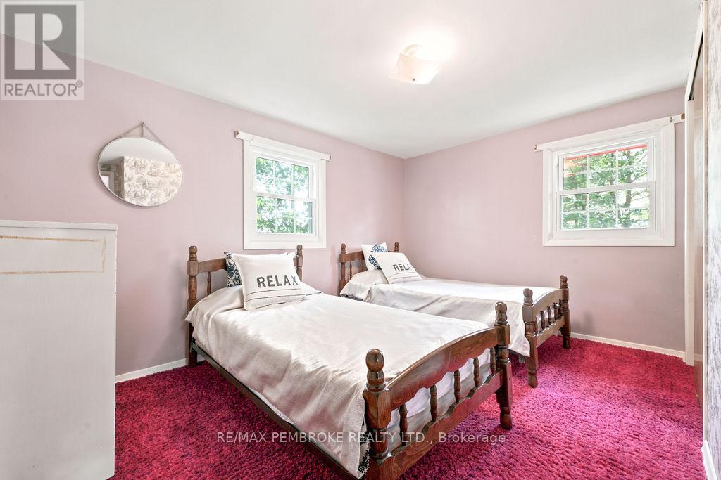 775 PINEGROVE CRESCENT - 26