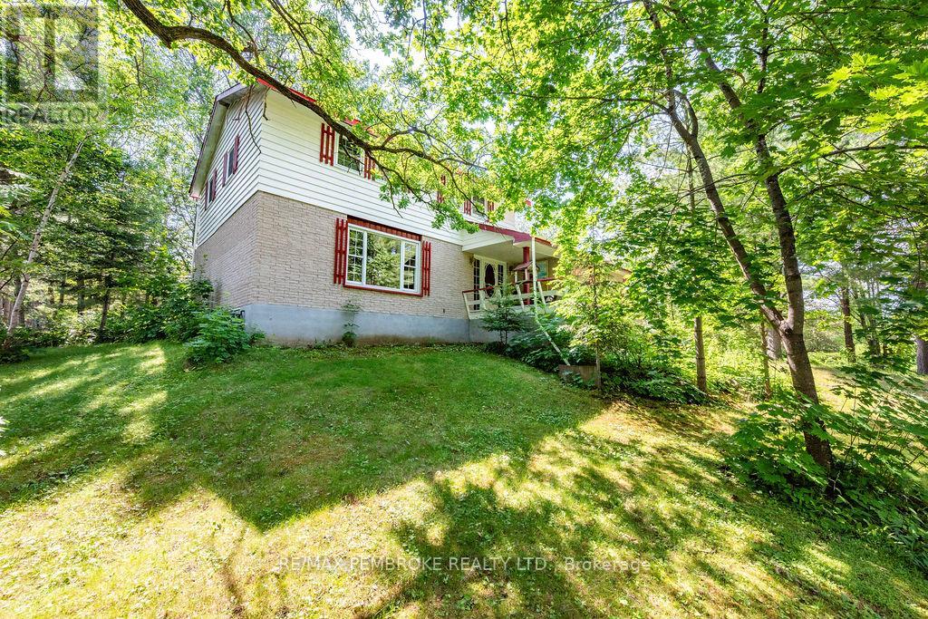 775 PINEGROVE CRESCENT - 5